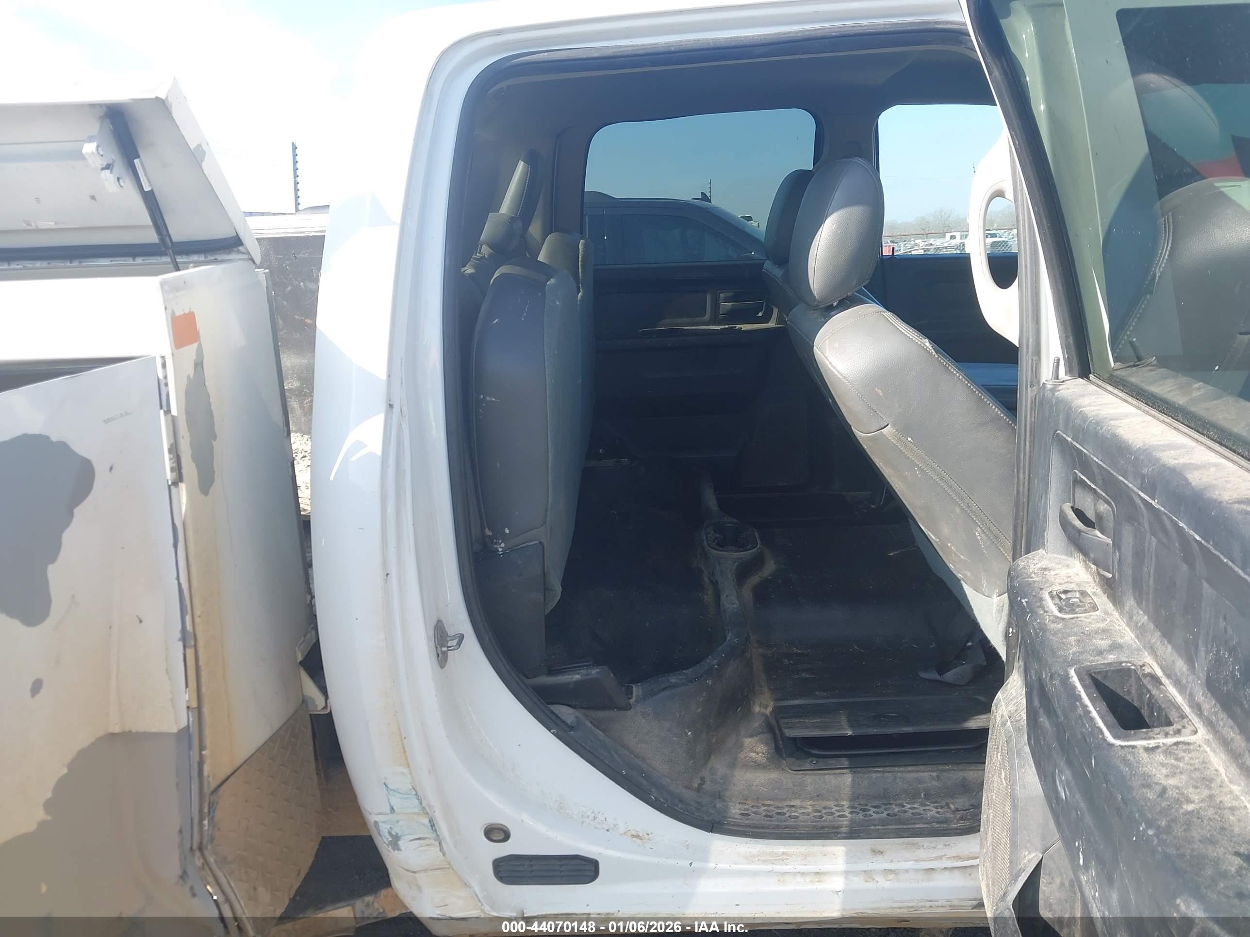 RAM 2500 image 8