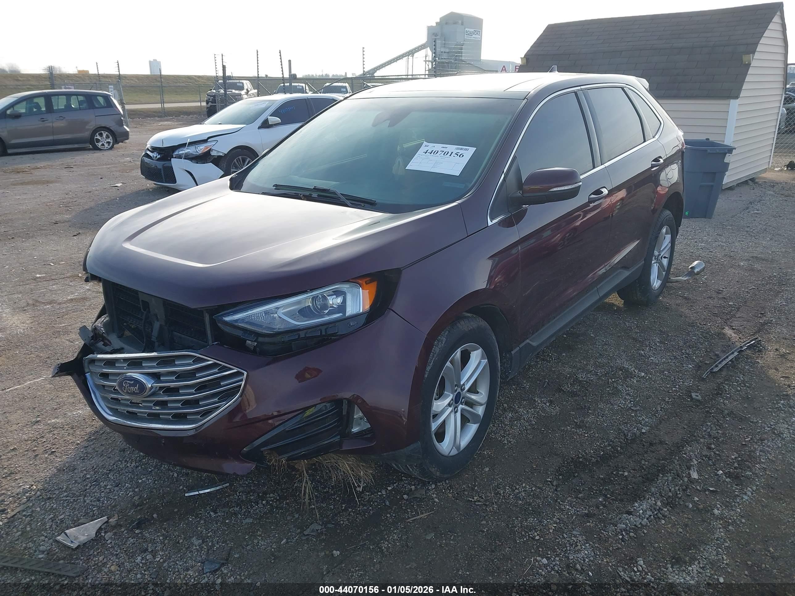 FORD EDGE image 2