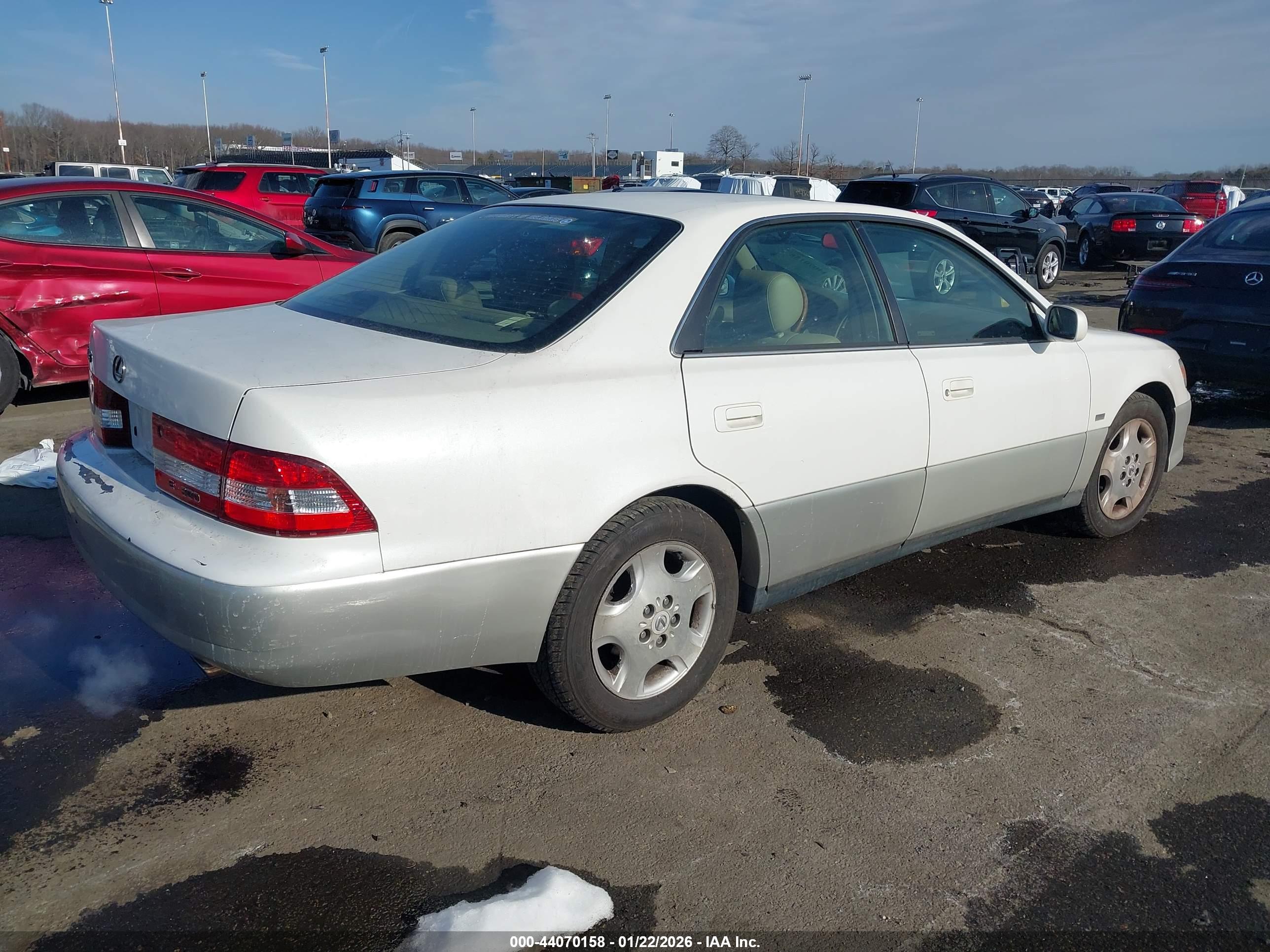 LEXUS ES image 4