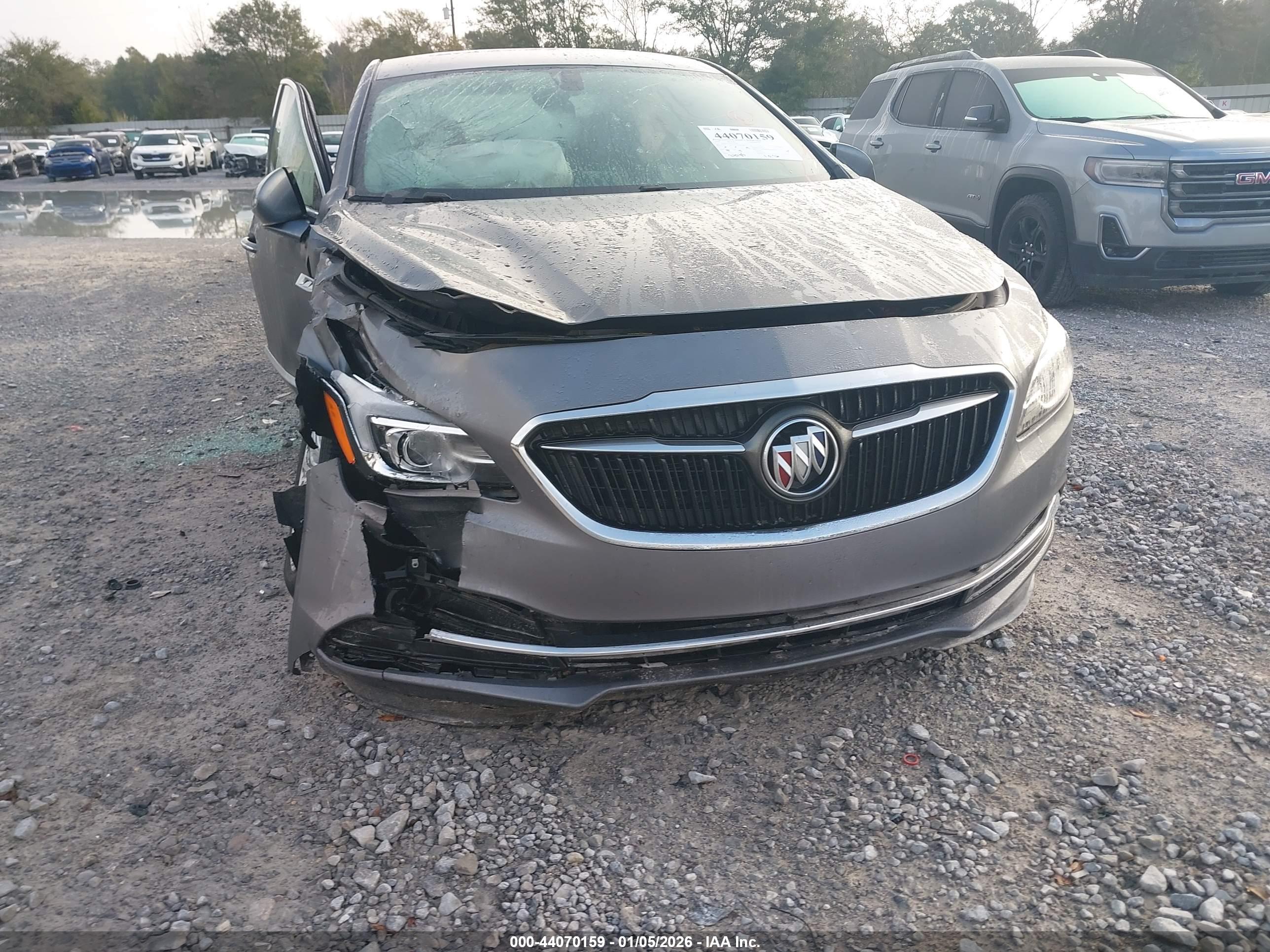 BUICK LACROSSE image 6