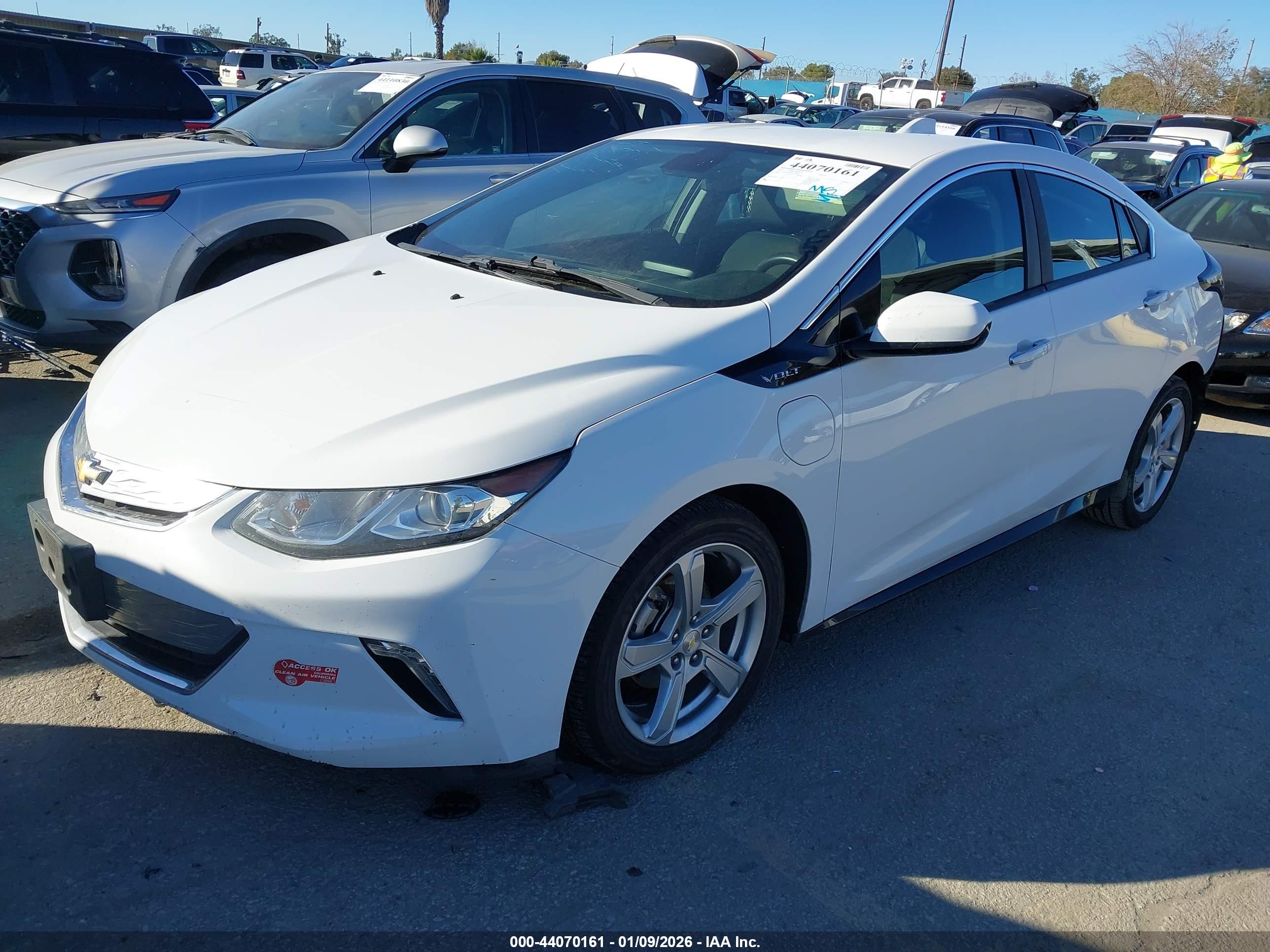 CHEVROLET VOLT image 2