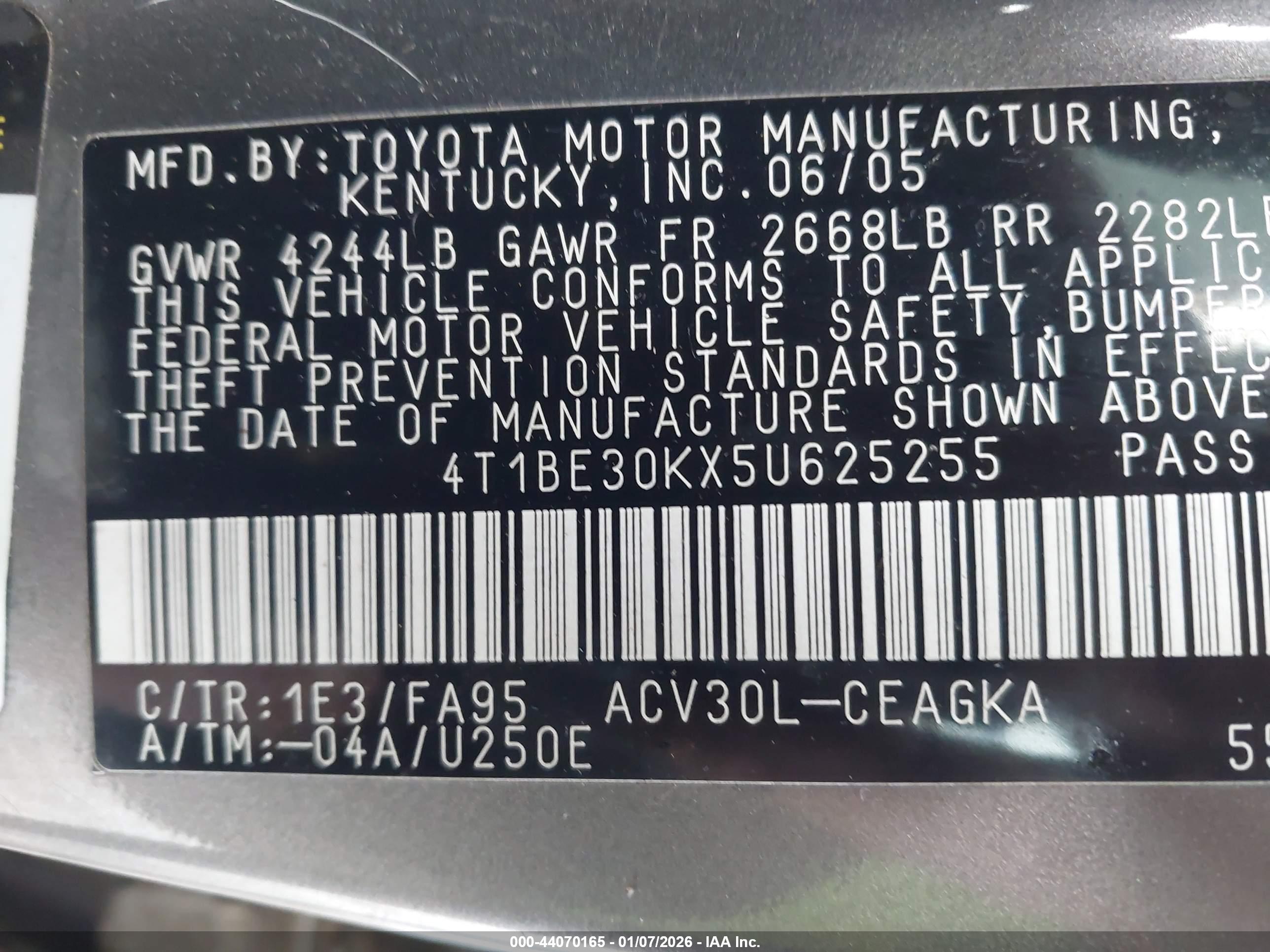 TOYOTA CAMRY image 9