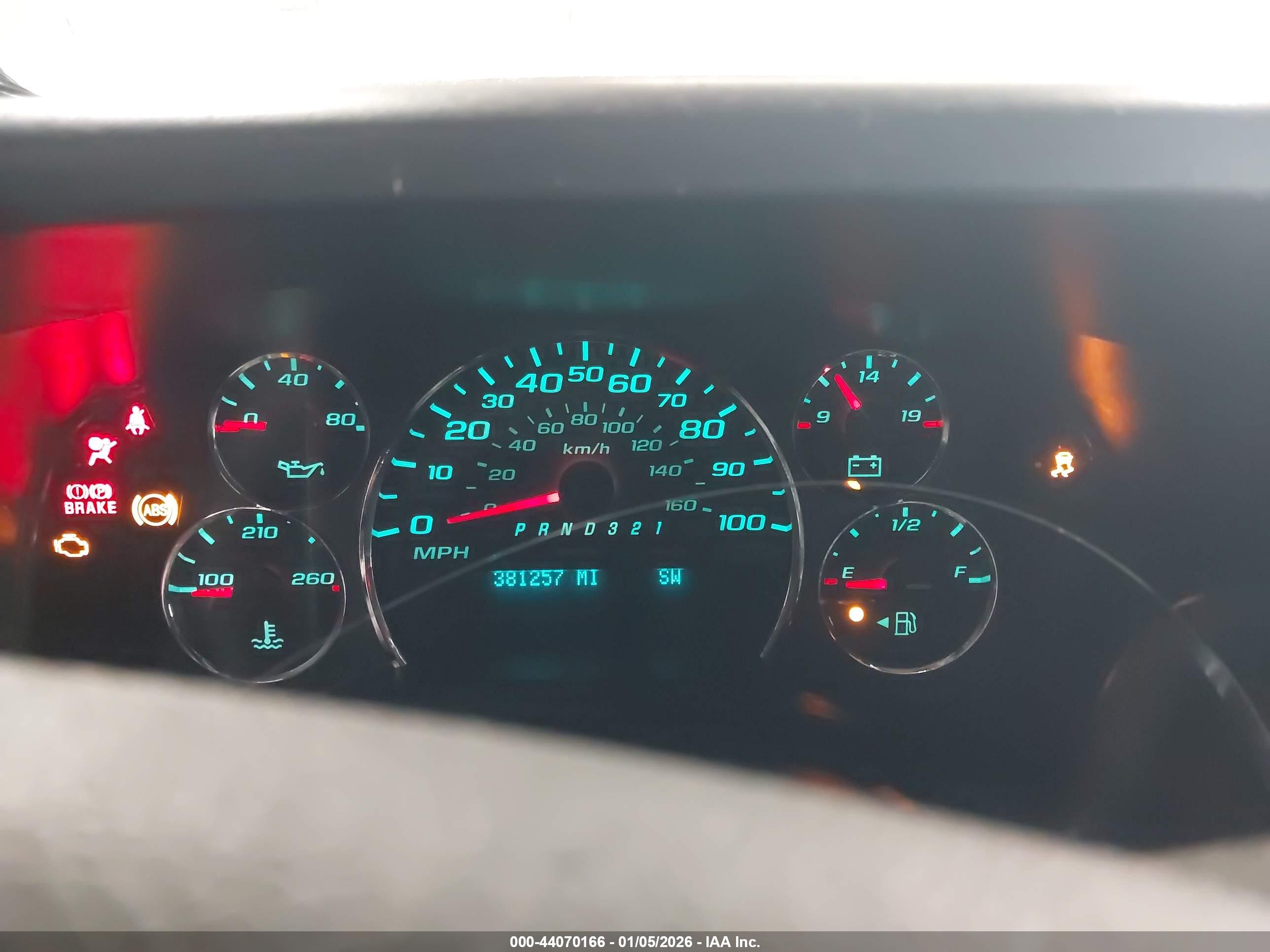 GMC SAVANA image 7