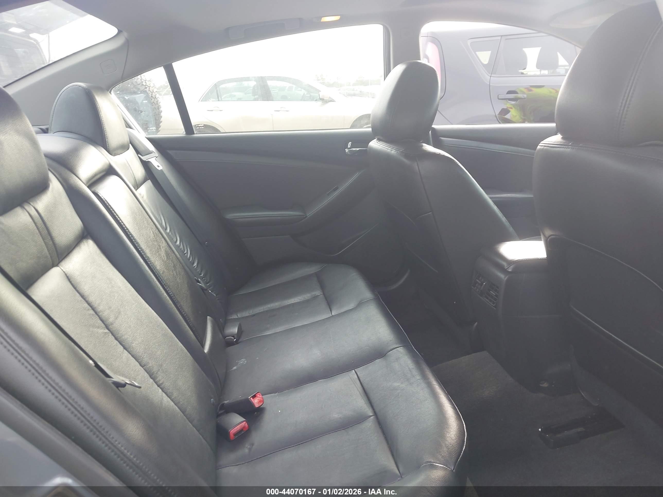 NISSAN ALTIMA image 8