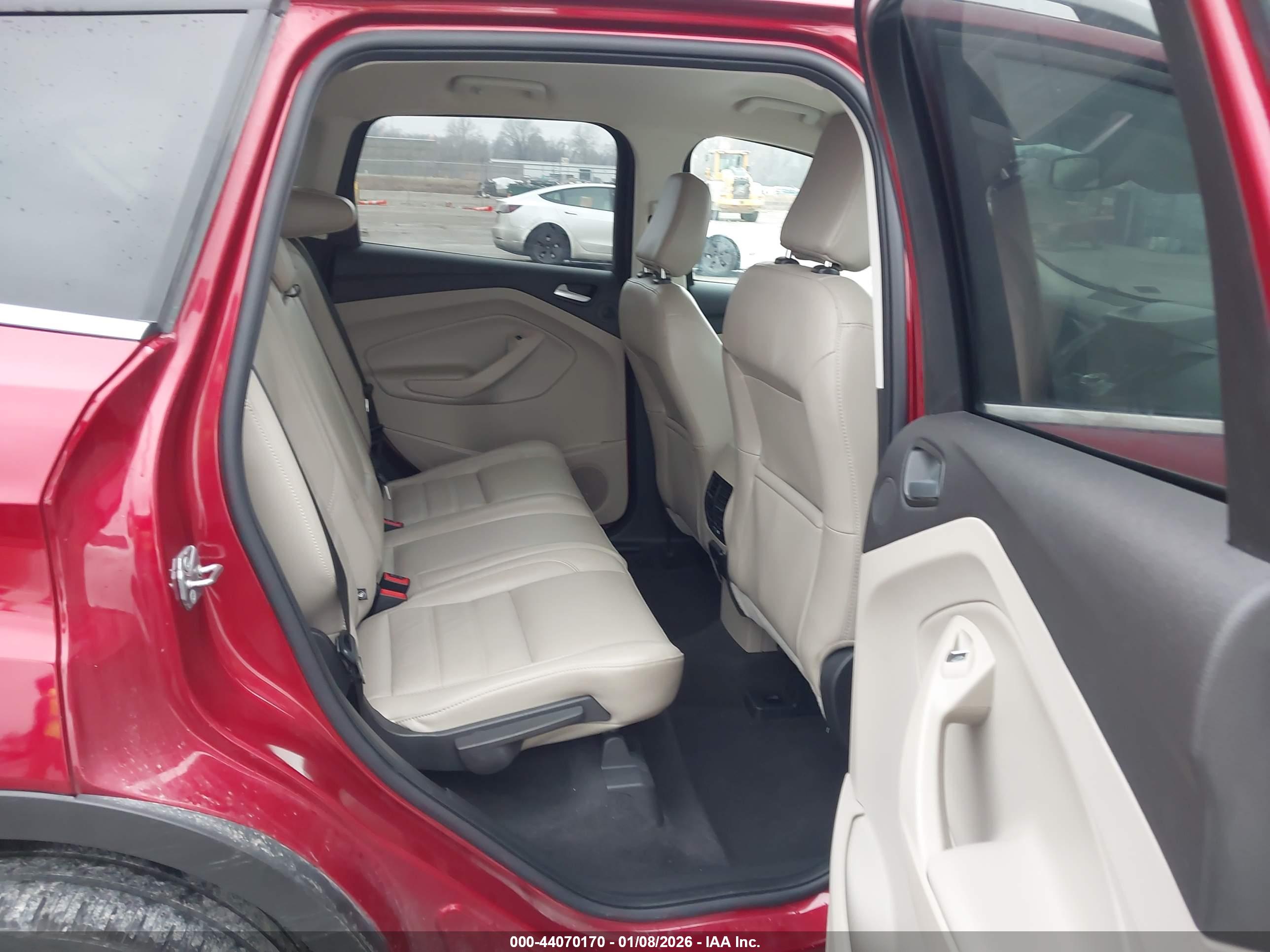 FORD ESCAPE image 8