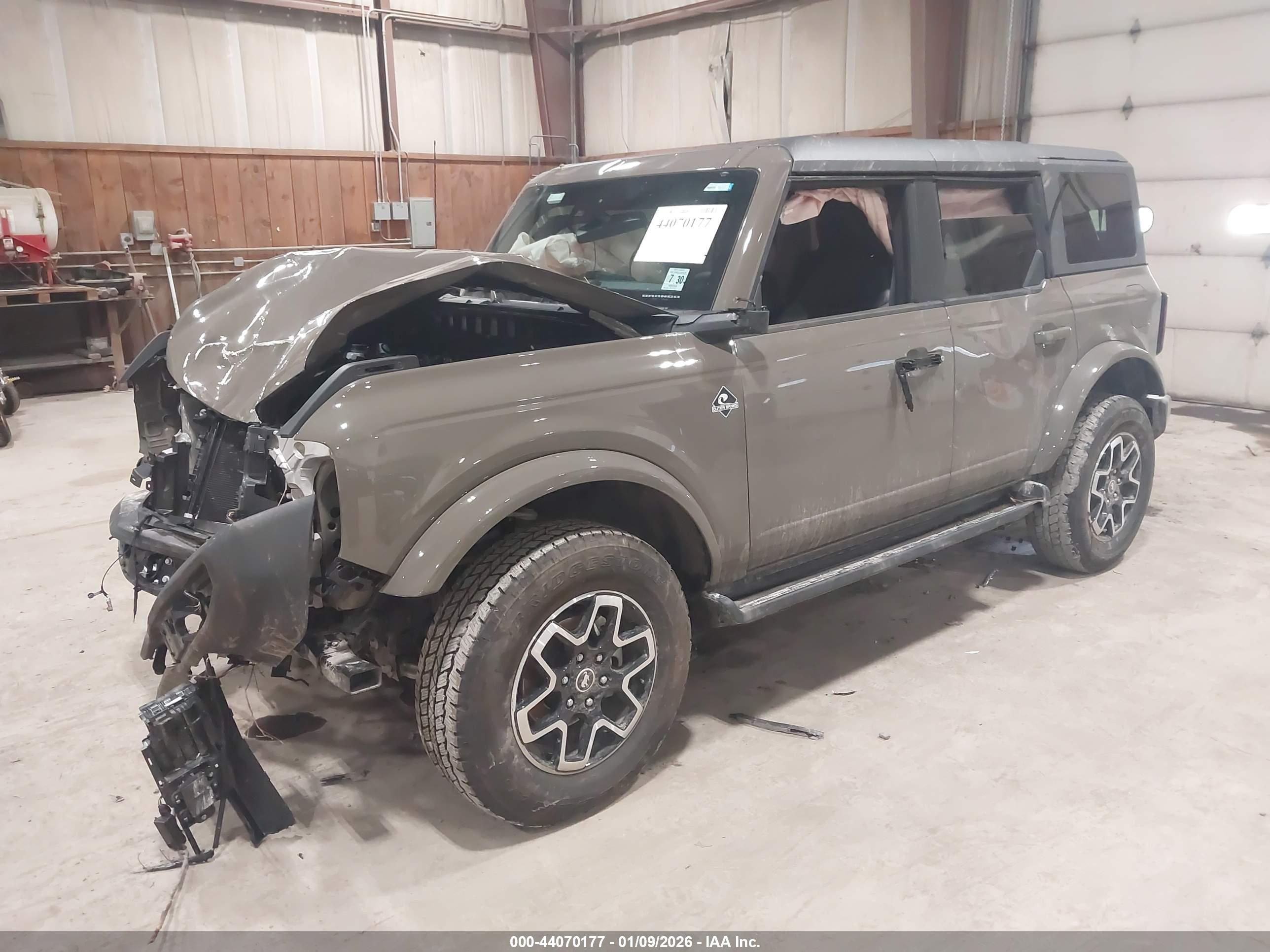 FORD BRONCO image 2
