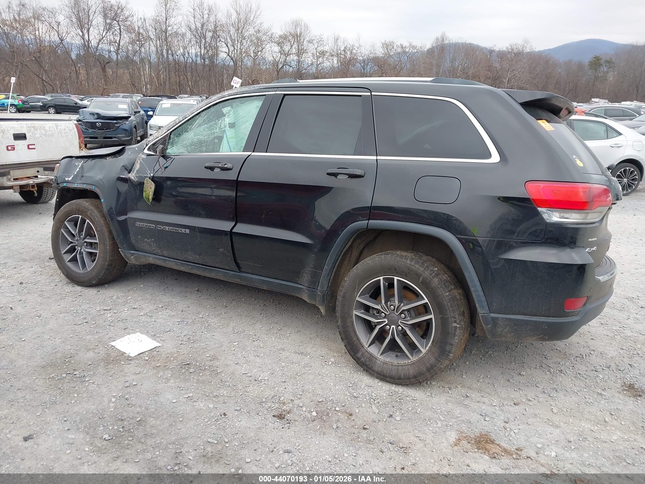 JEEP GRAND image 3