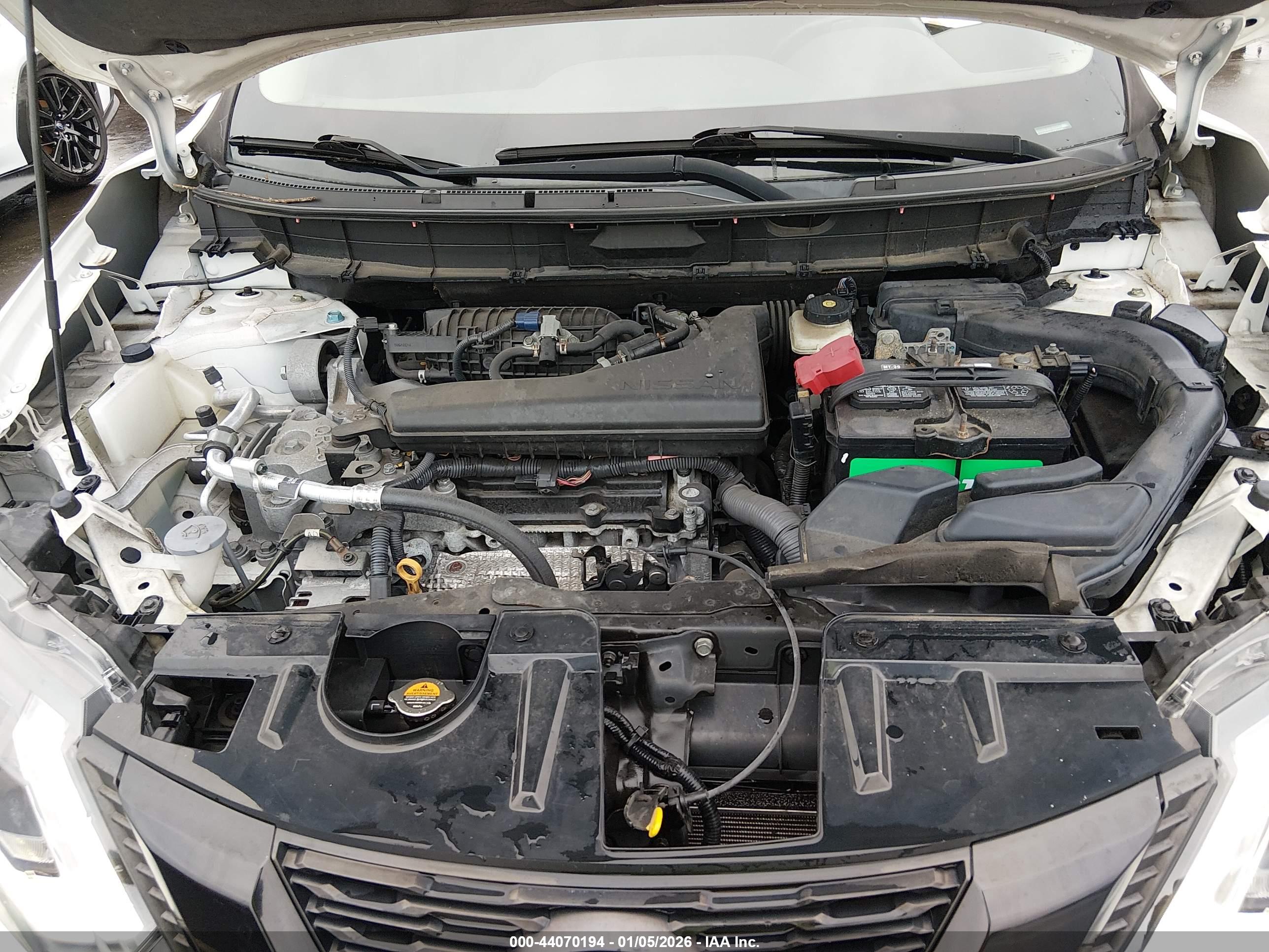 NISSAN ROGUE image 10