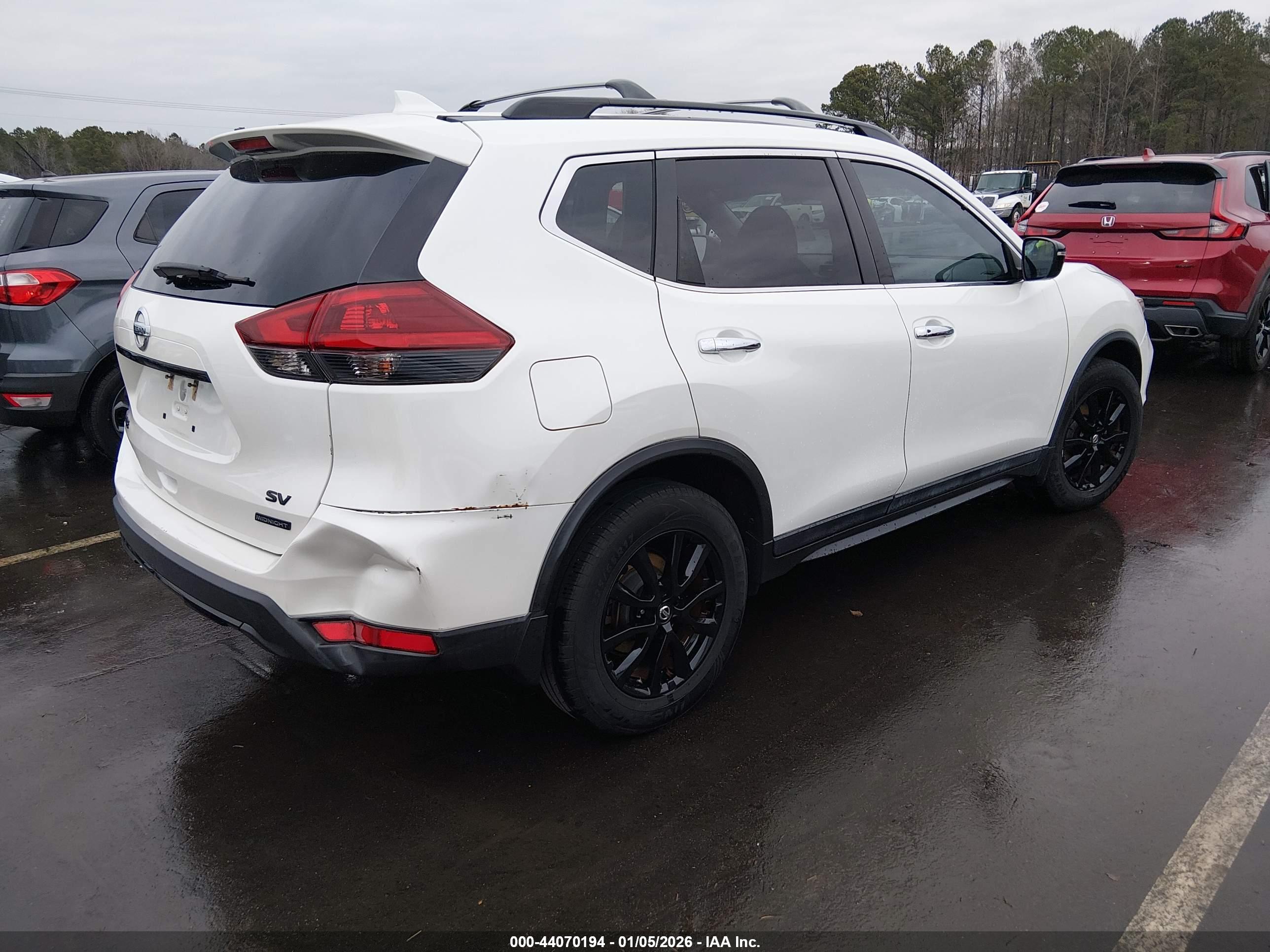 NISSAN ROGUE image 4