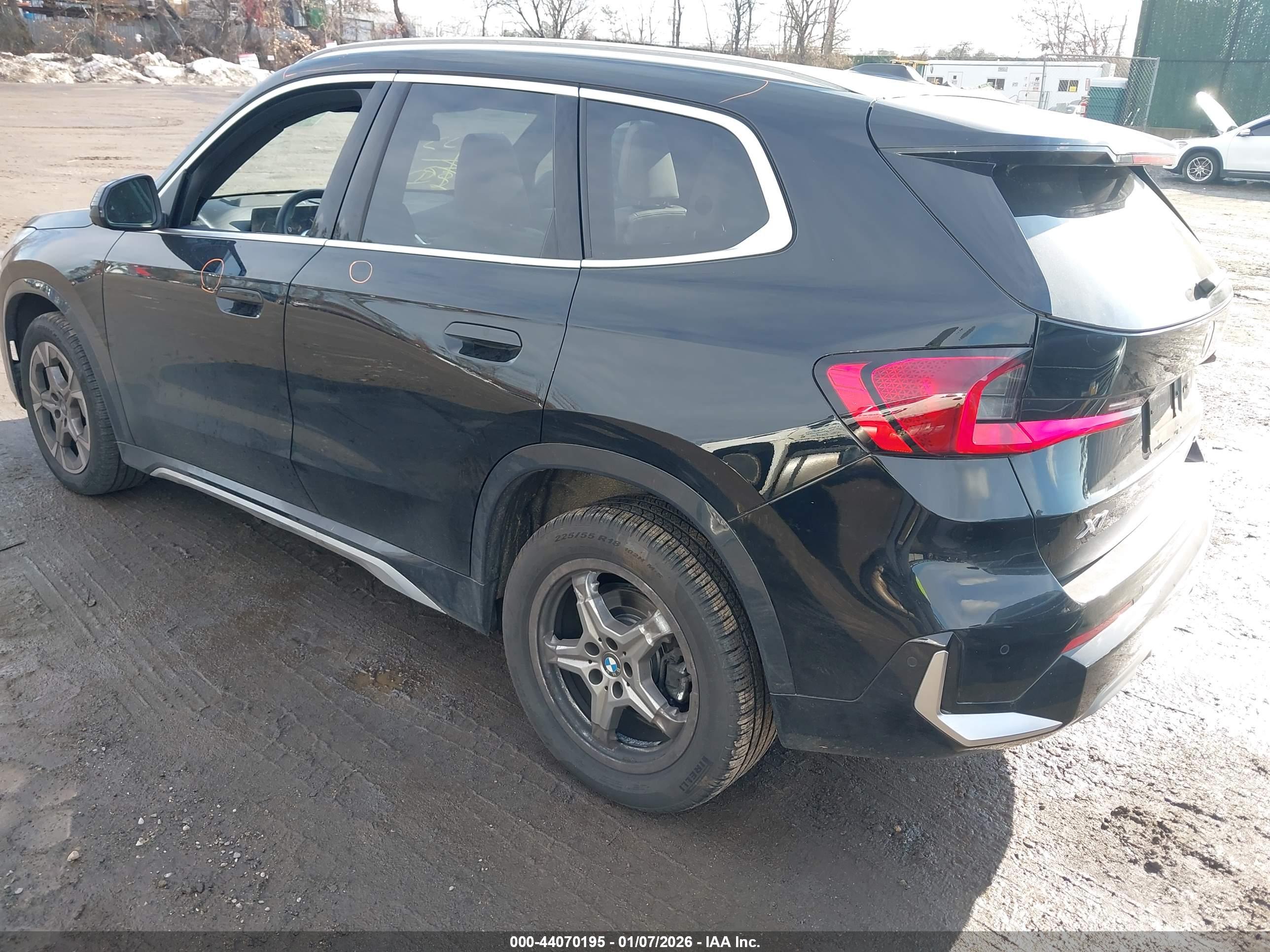 BMW X1 image 3