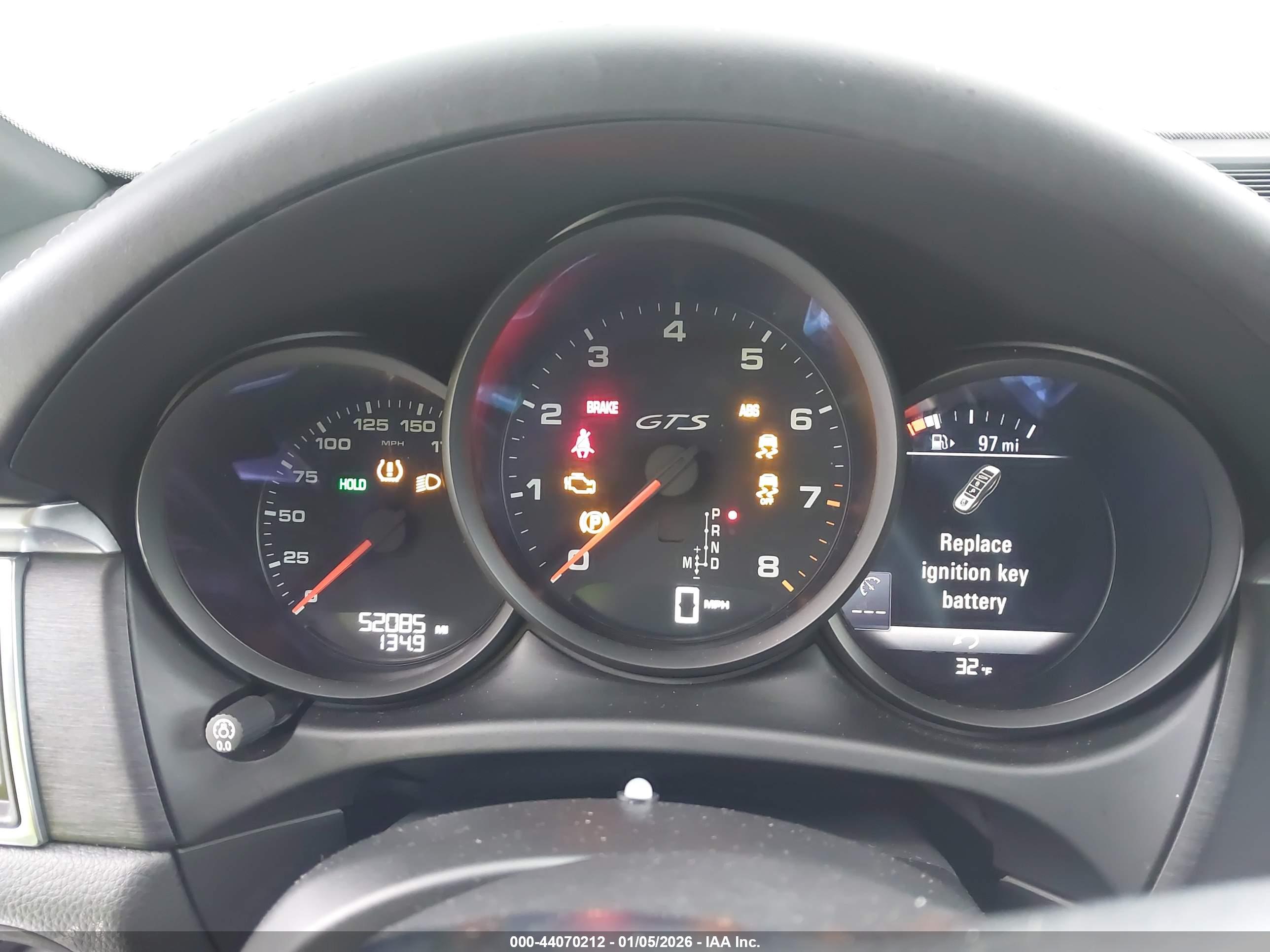PORSCHE MACAN image 7