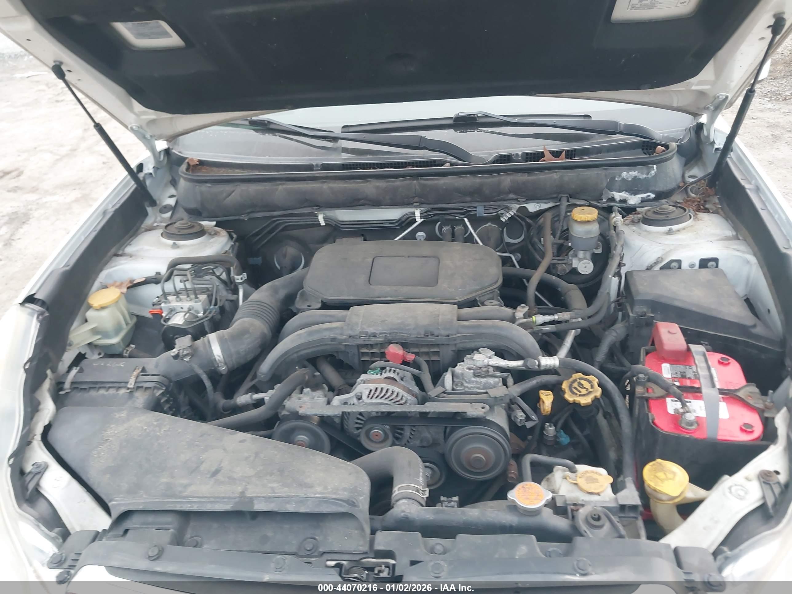 SUBARU OUTBACK image 10