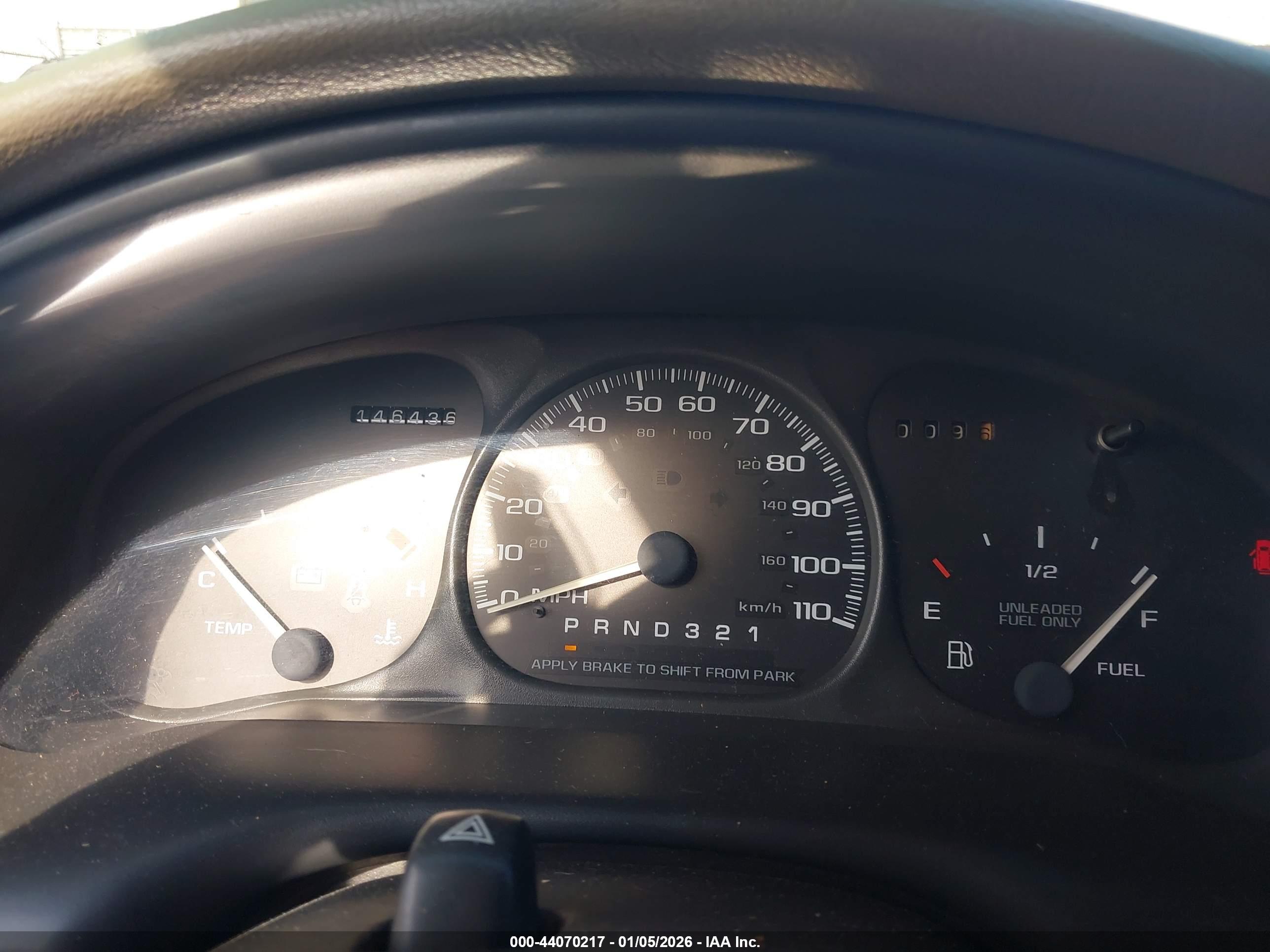 CHEVROLET VENTURE image 7