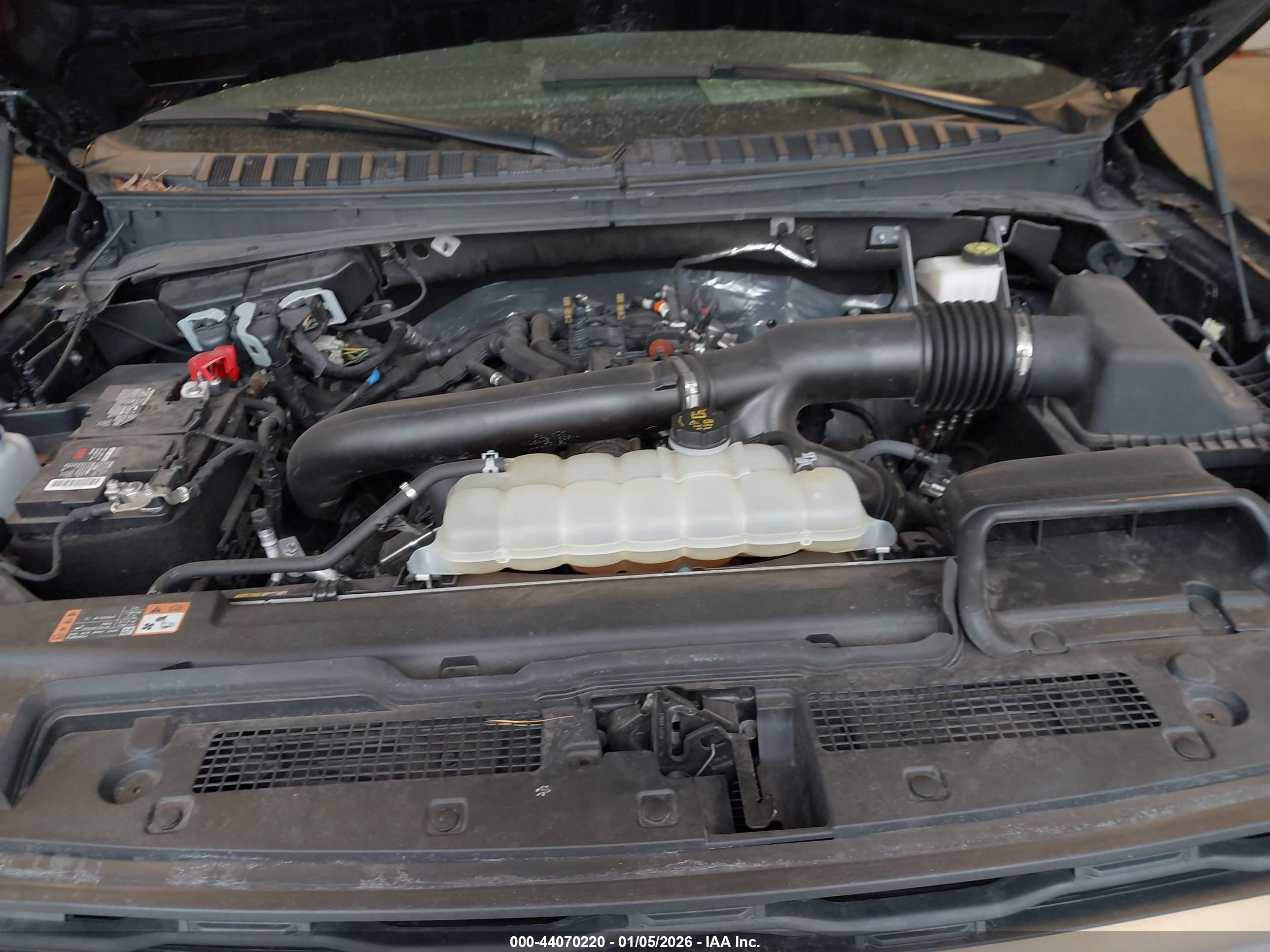 FORD EXPEDITION image 10