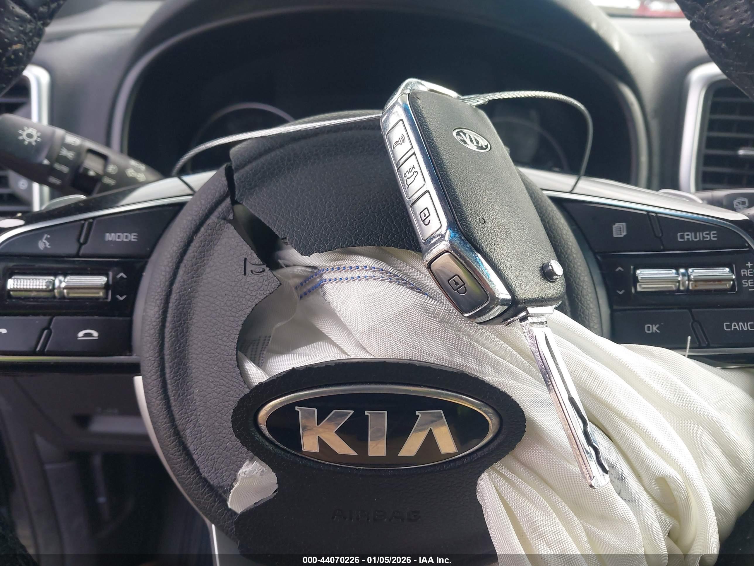 KIA SPORTAGE image 11