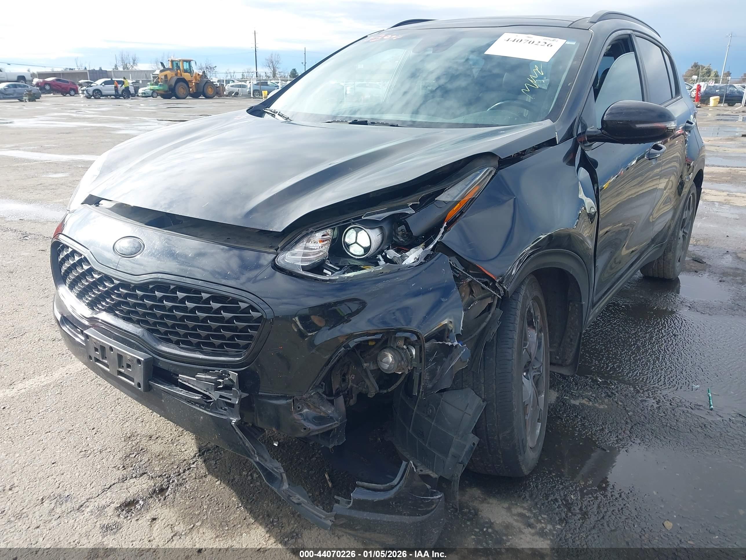 KIA SPORTAGE image 6