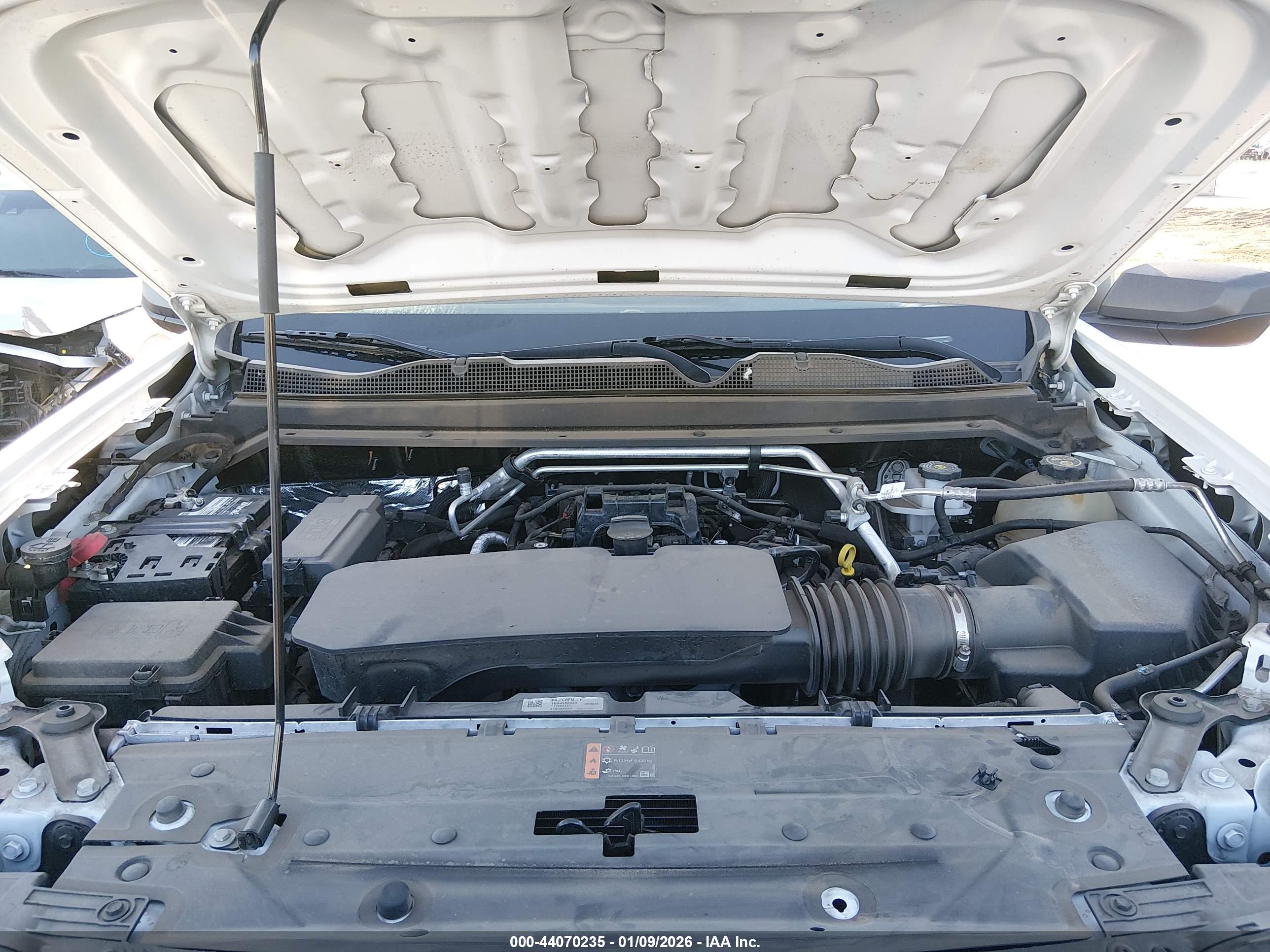 CHEVROLET COLORADO image 10