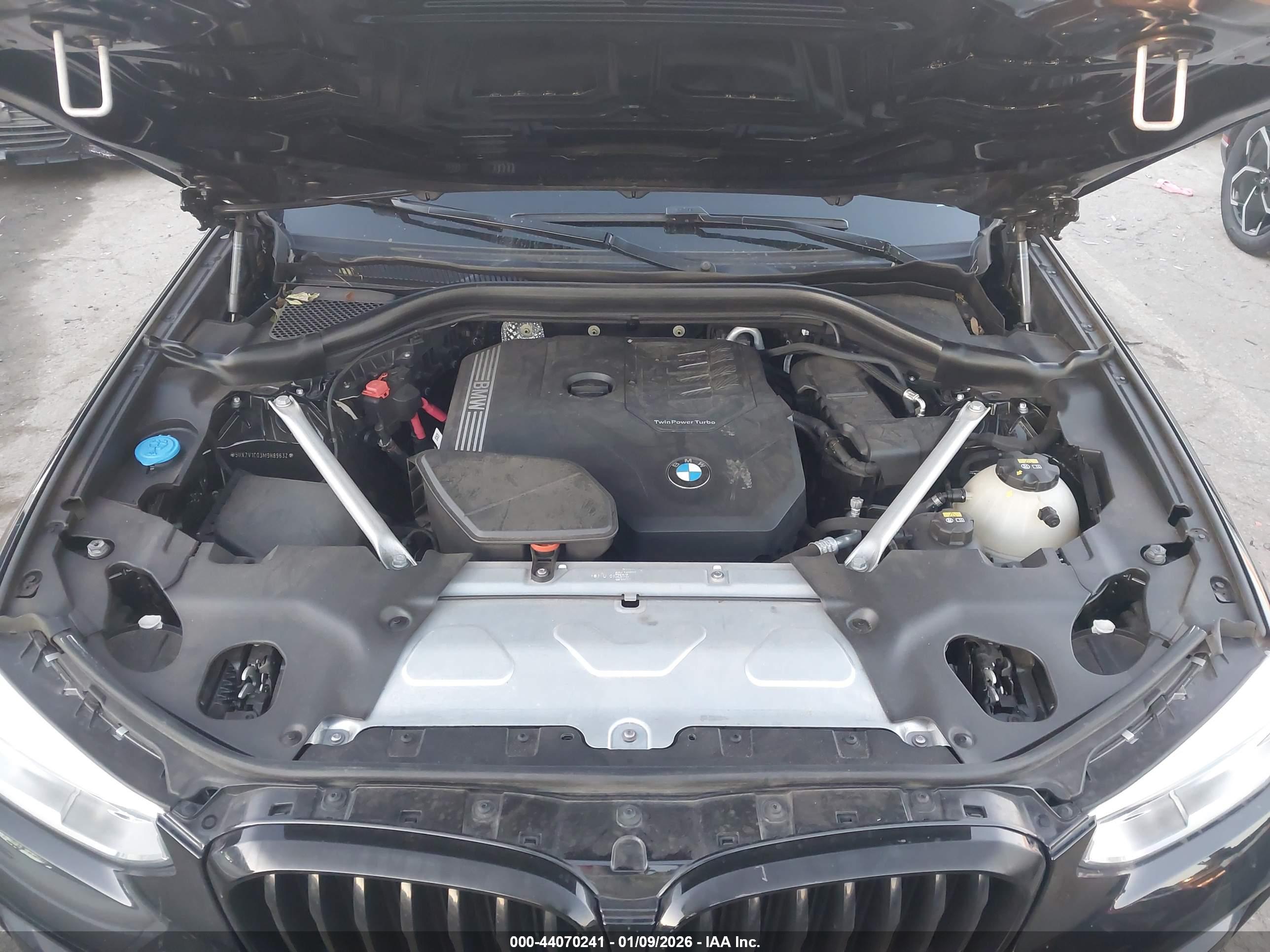 BMW X4 image 10
