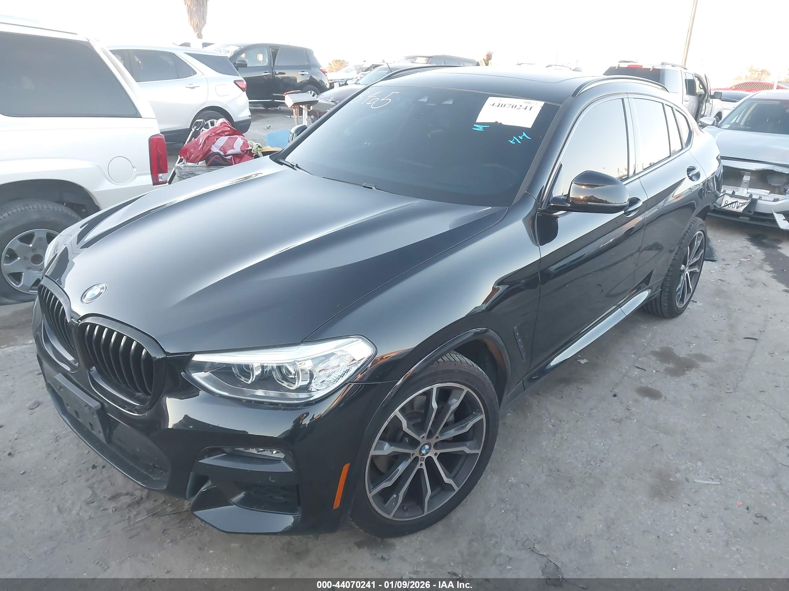 BMW X4 image 2