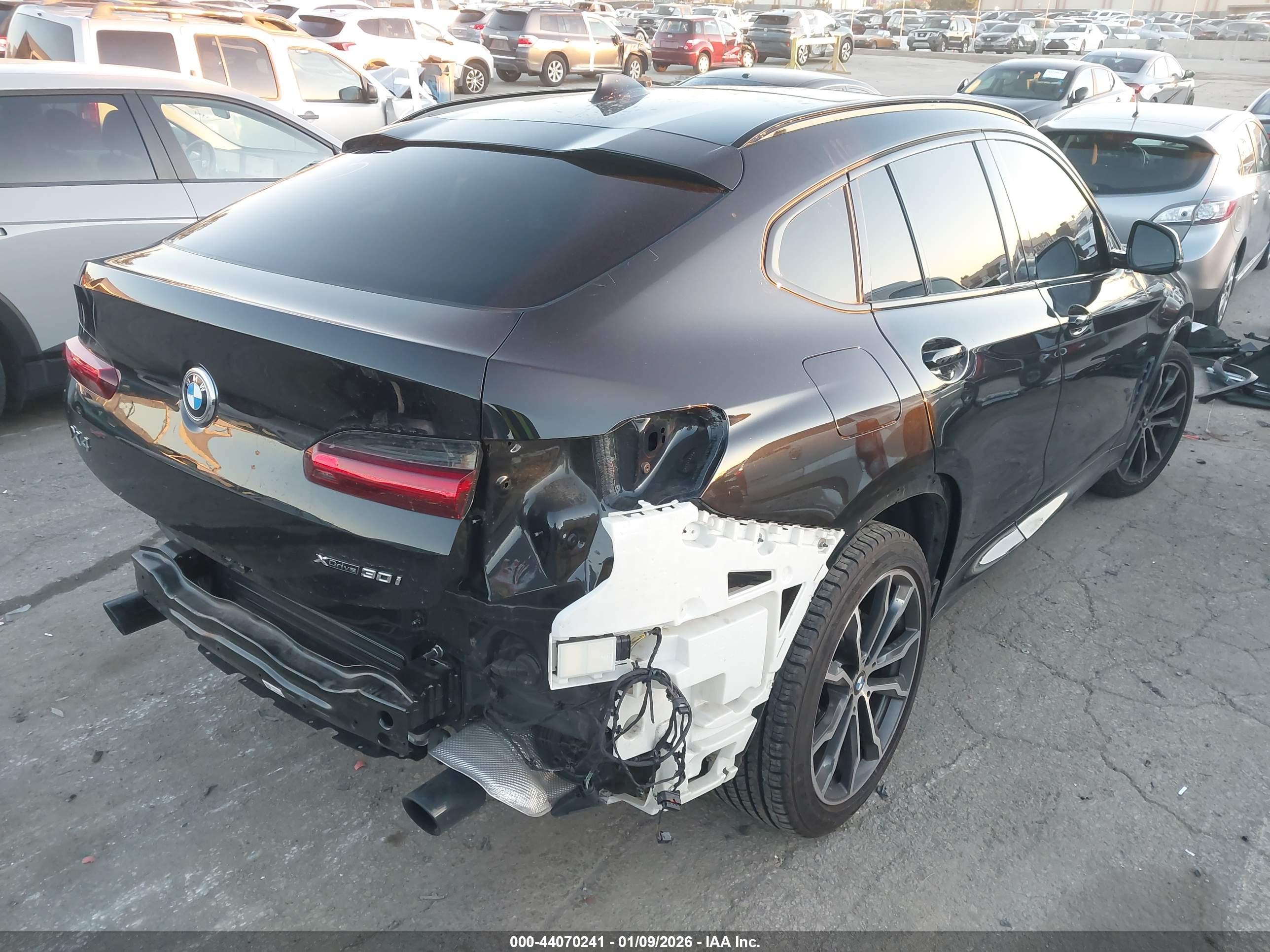 BMW X4 image 4