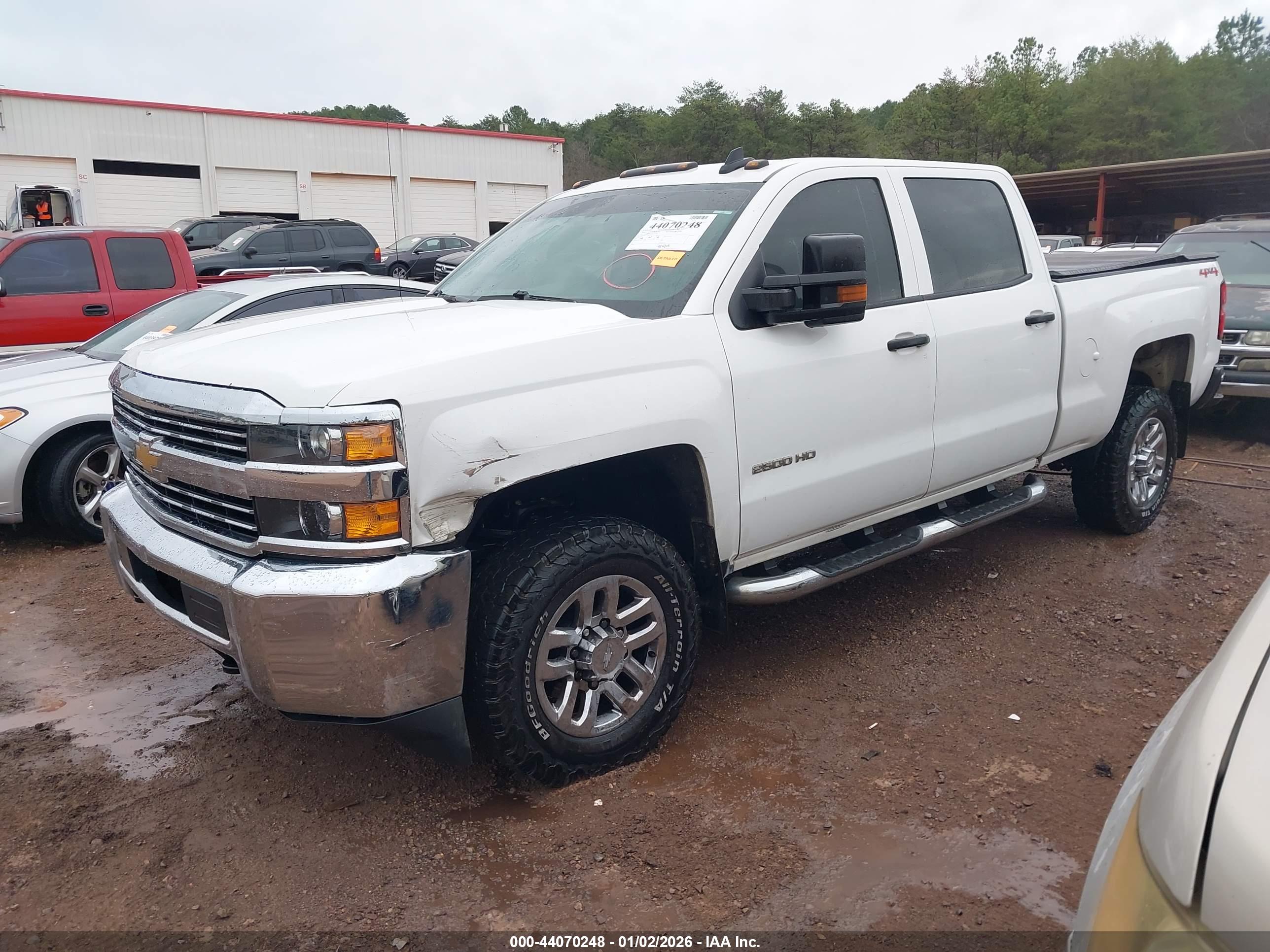 CHEVROLET SILVERADO image 2