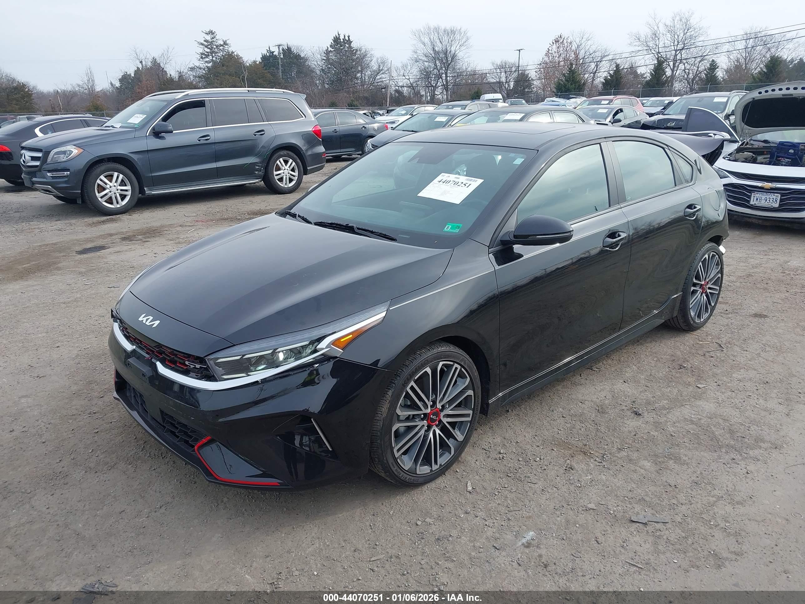 KIA FORTE image 2