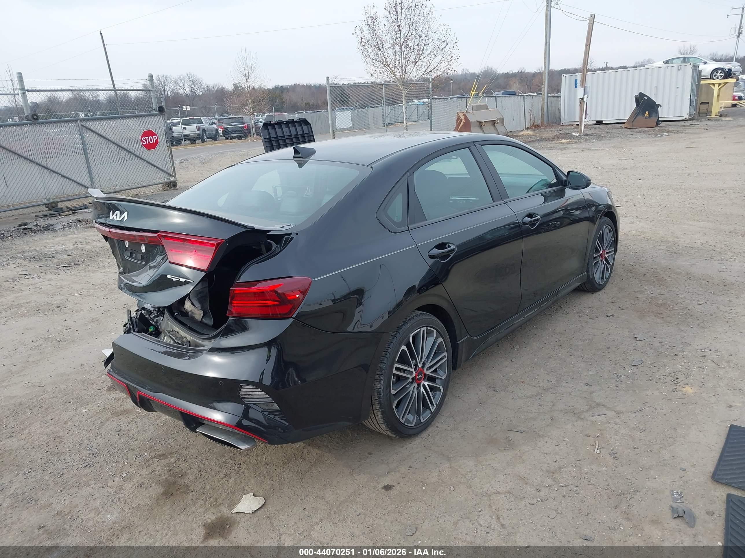 KIA FORTE image 4