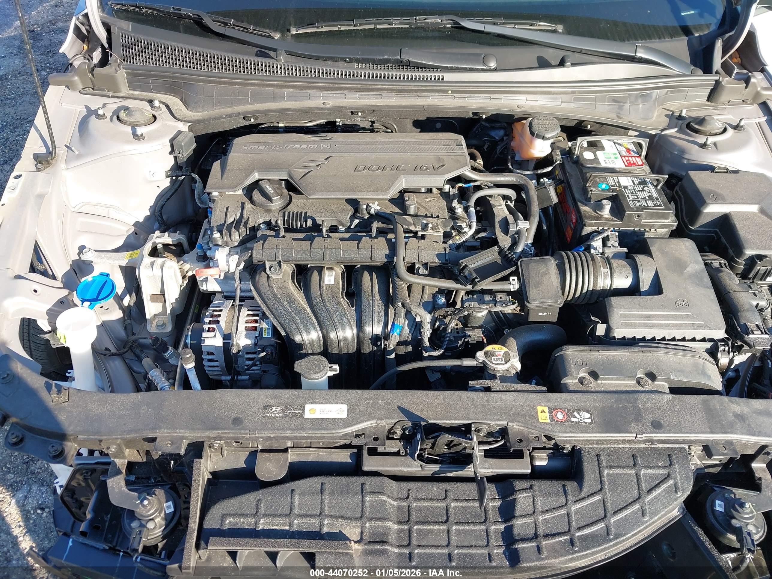 HYUNDAI ELANTRA image 10