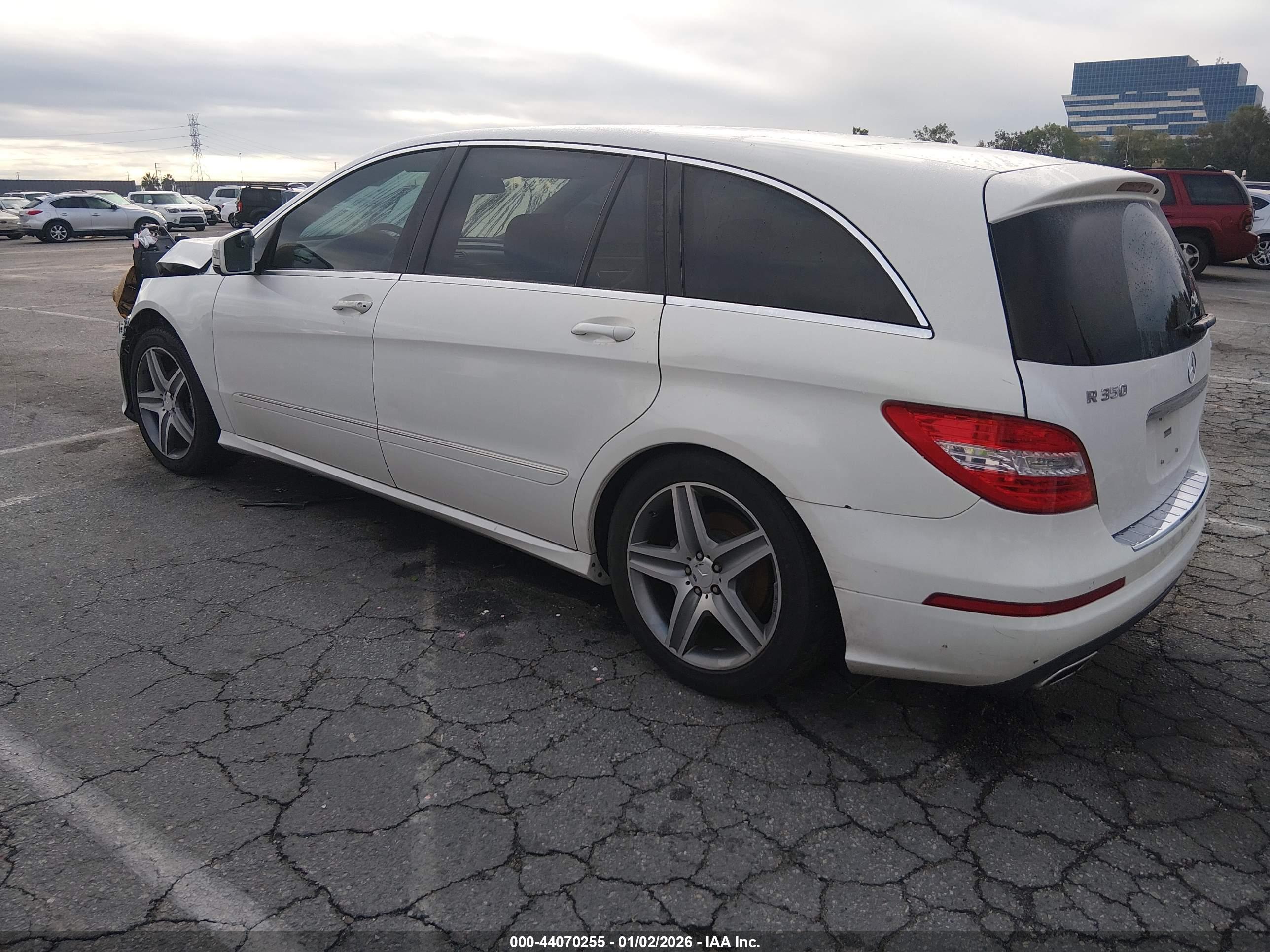 MERCEDES-BENZ R image 3