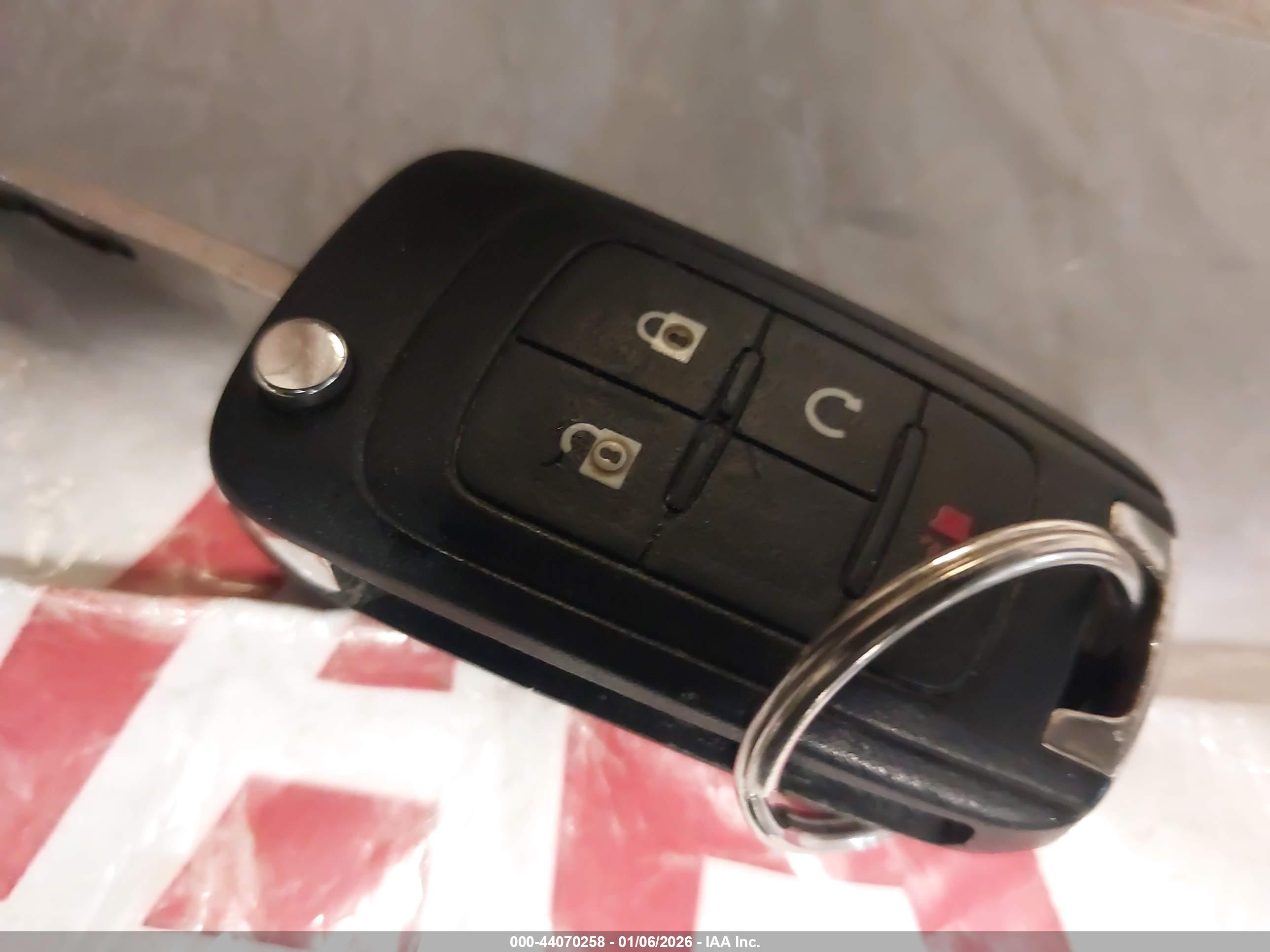 CHEVROLET EQUINOX image 11
