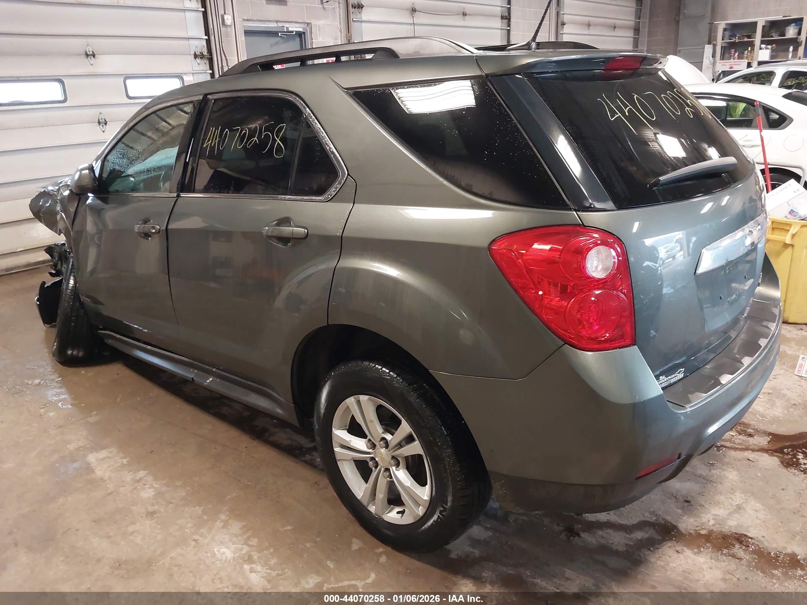 CHEVROLET EQUINOX image 3