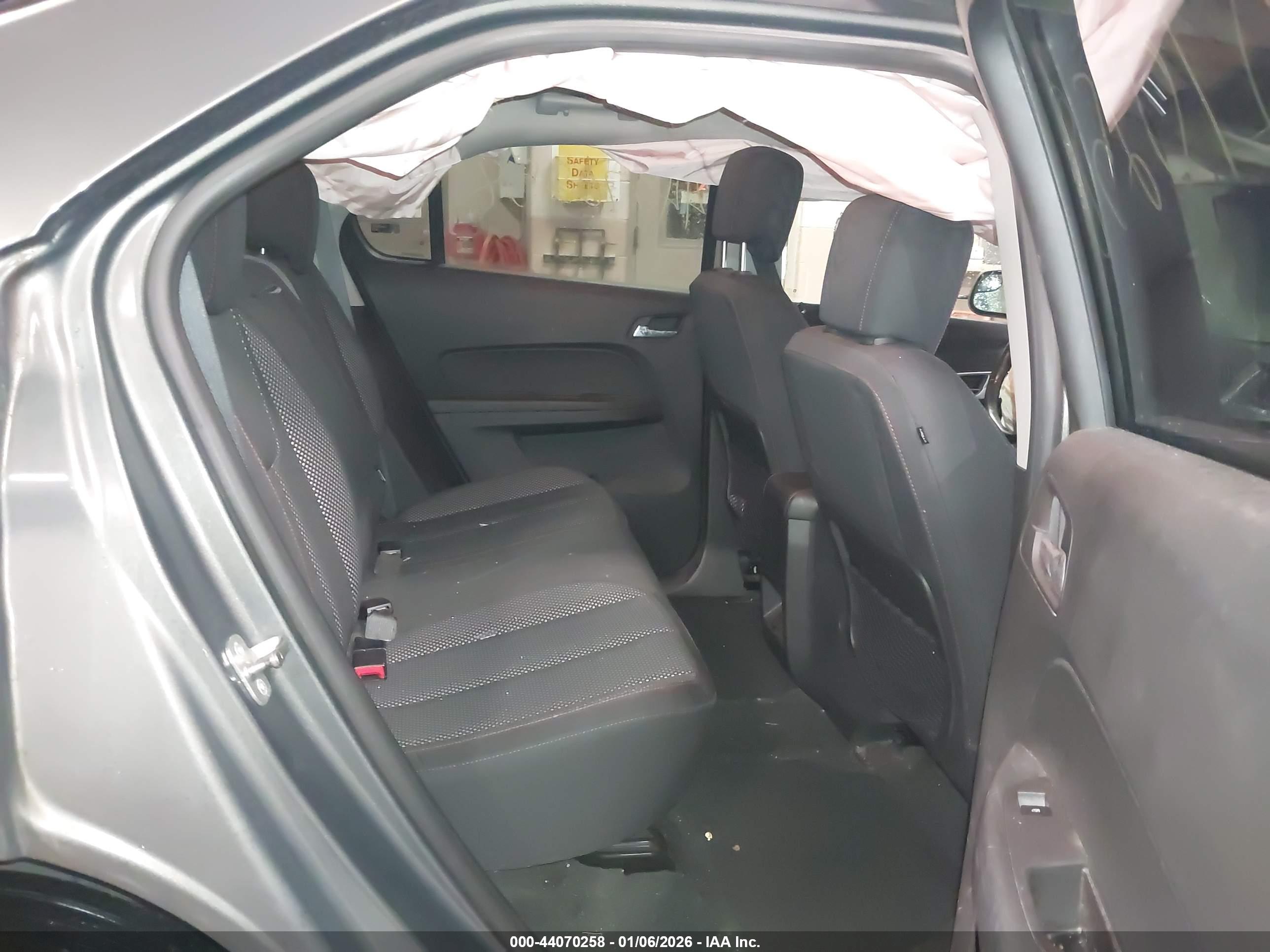 CHEVROLET EQUINOX image 8
