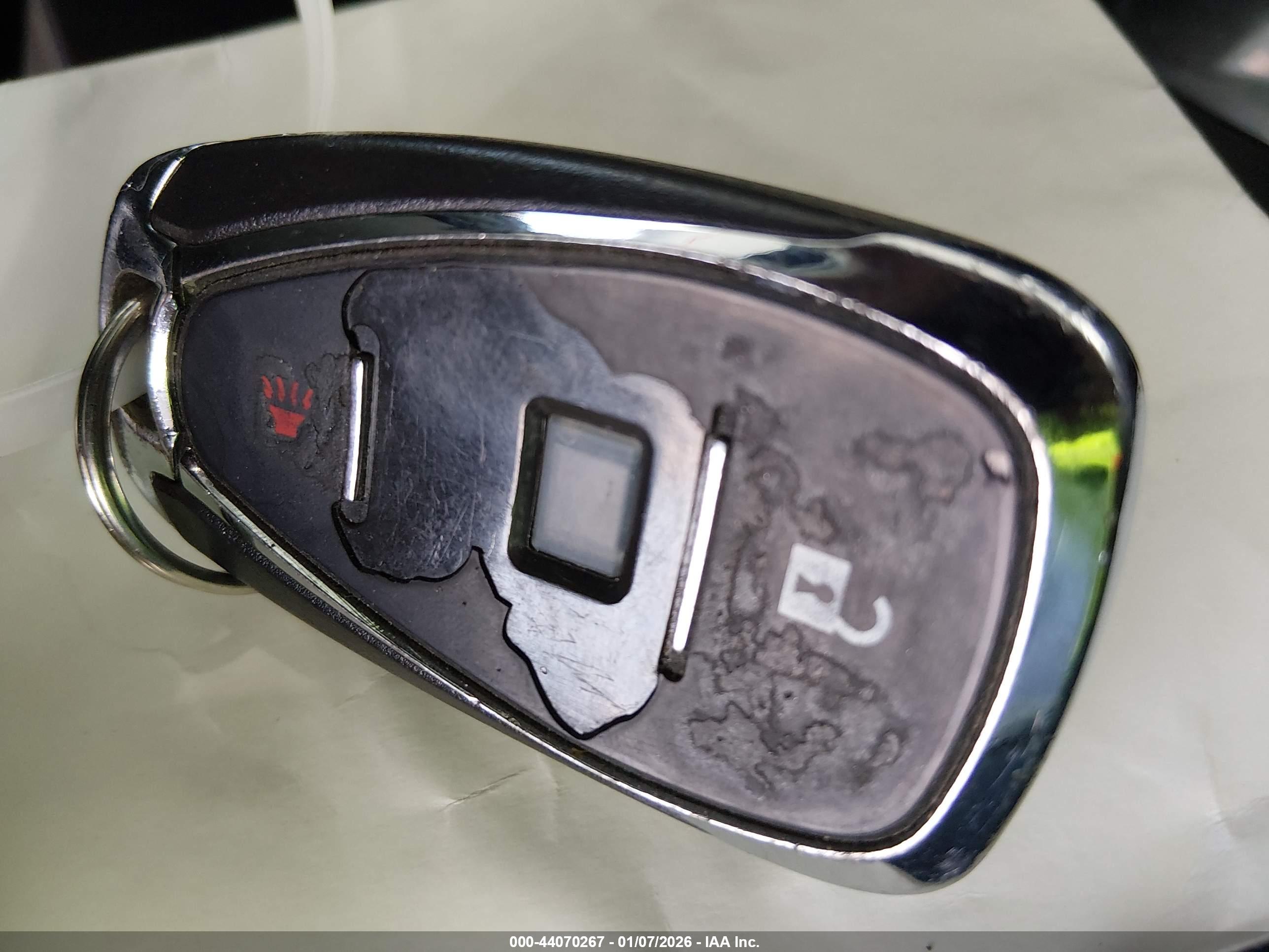 CHEVROLET EQUINOX image 11