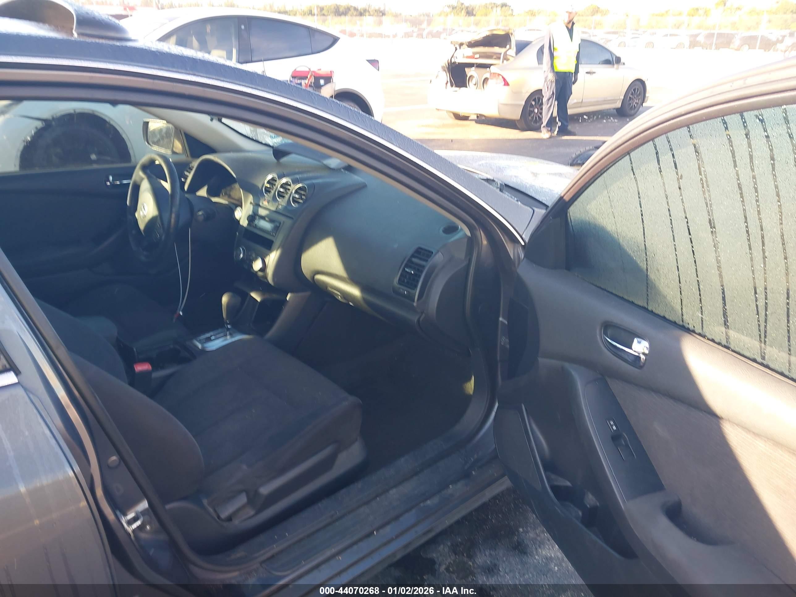NISSAN ALTIMA image 5