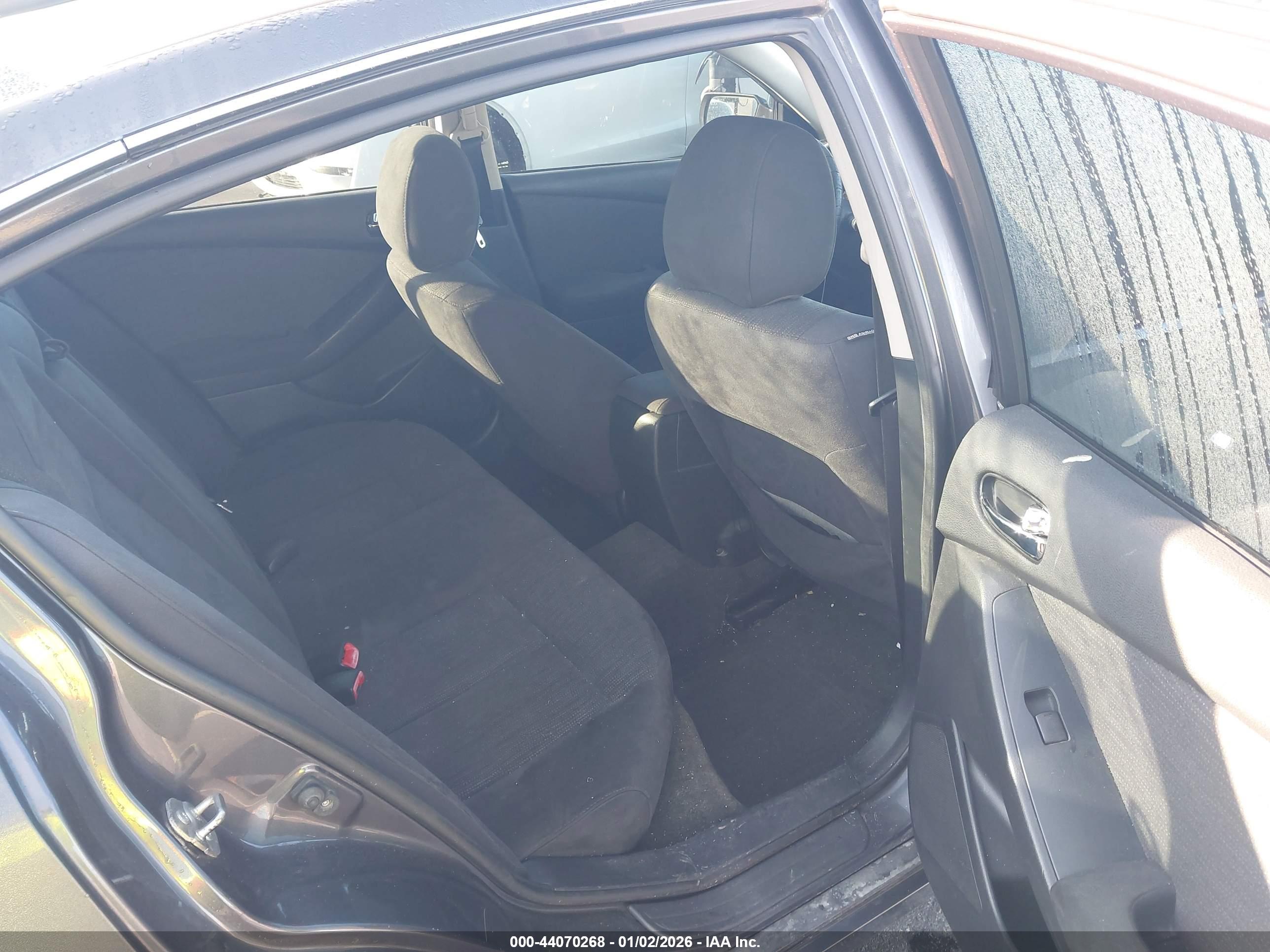 NISSAN ALTIMA image 8