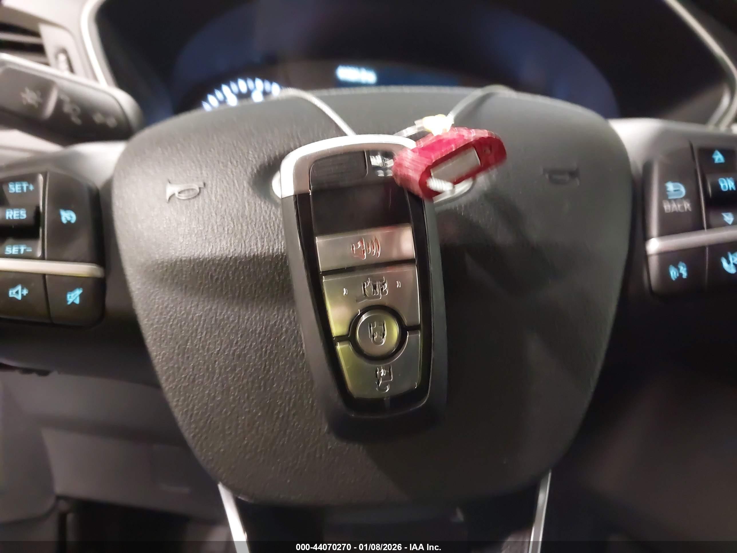 FORD ESCAPE image 11