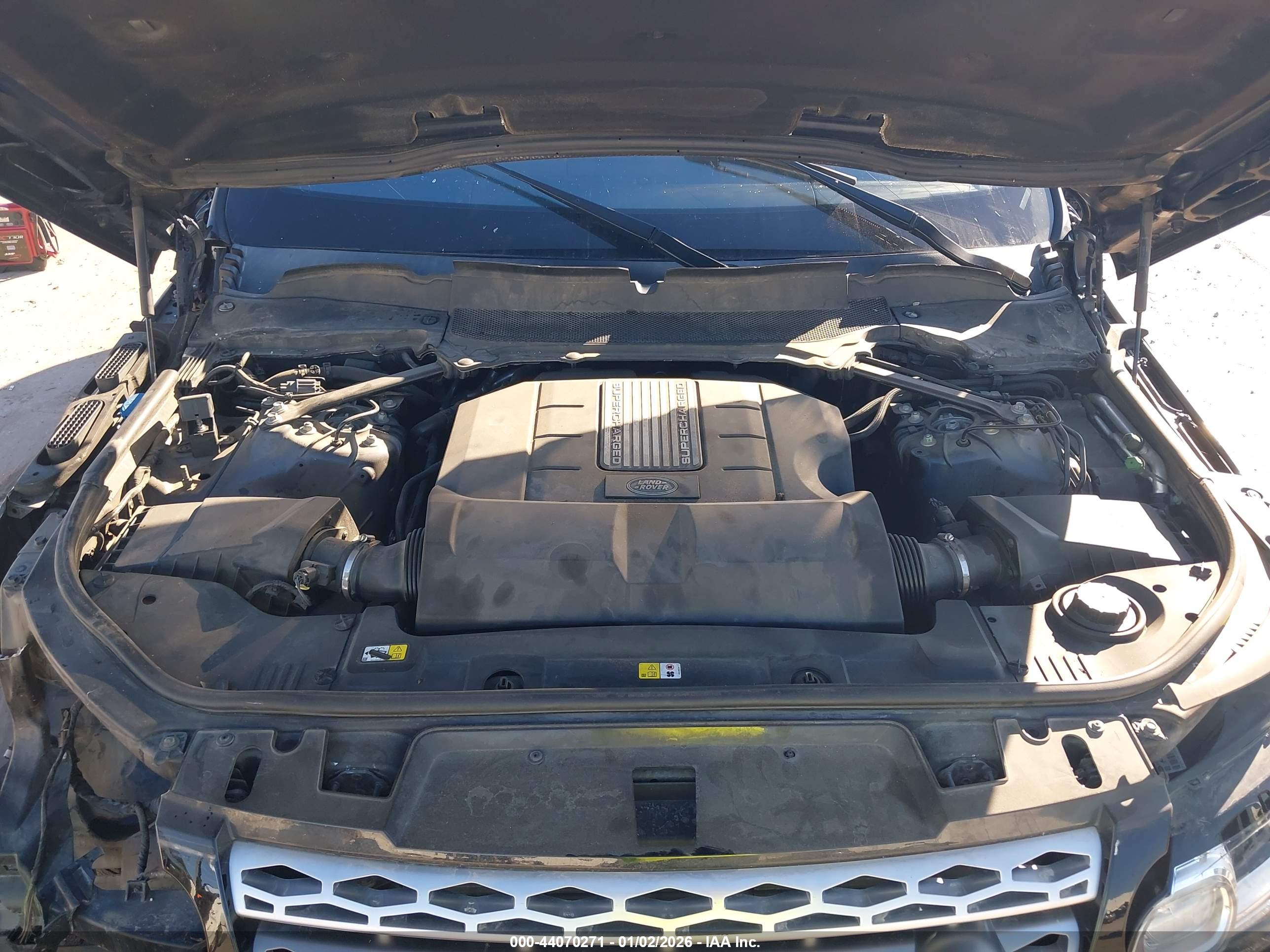 LAND ROVER image 10