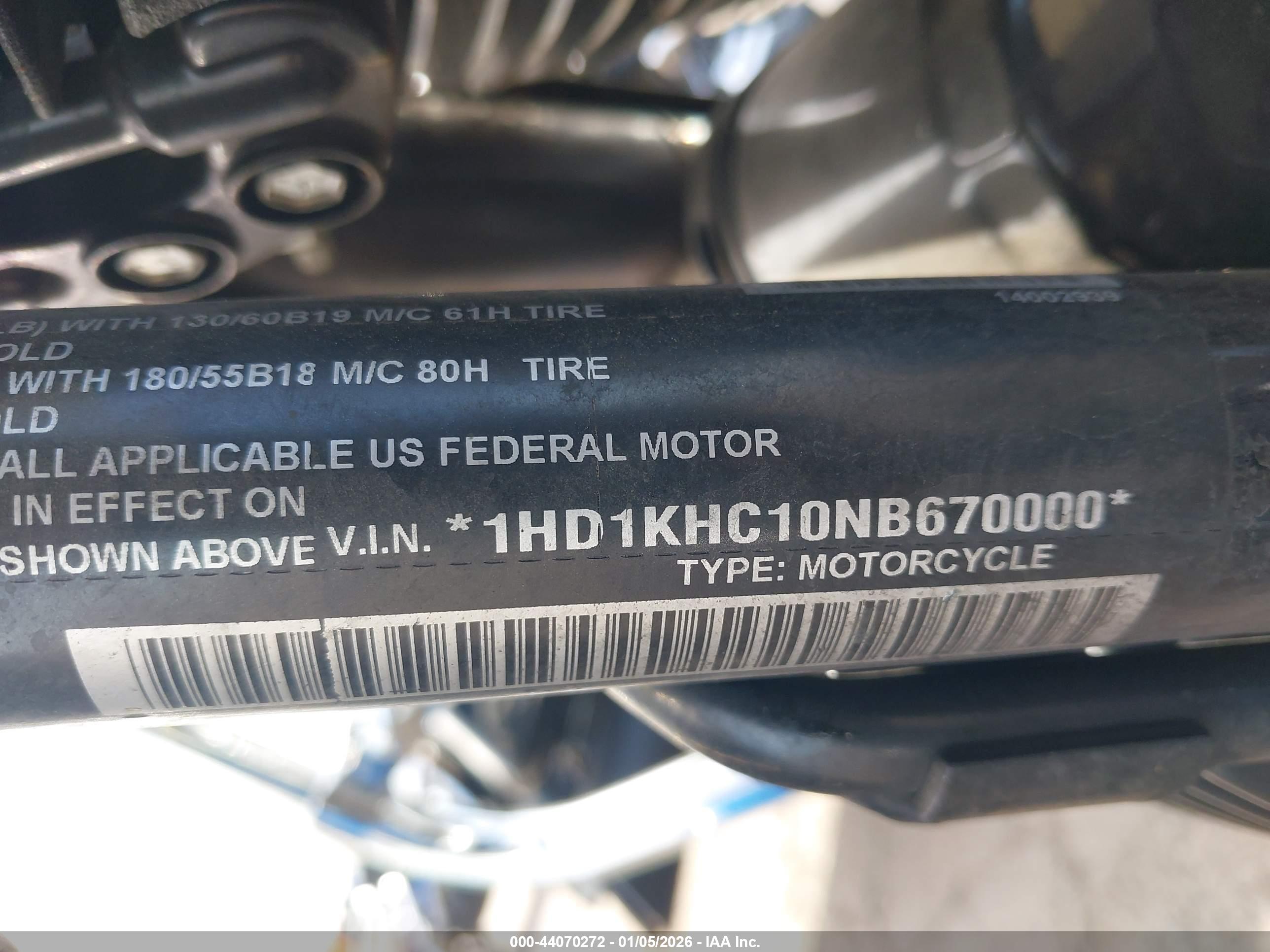 HARLEY-DAVIDSON FLTRX image 10