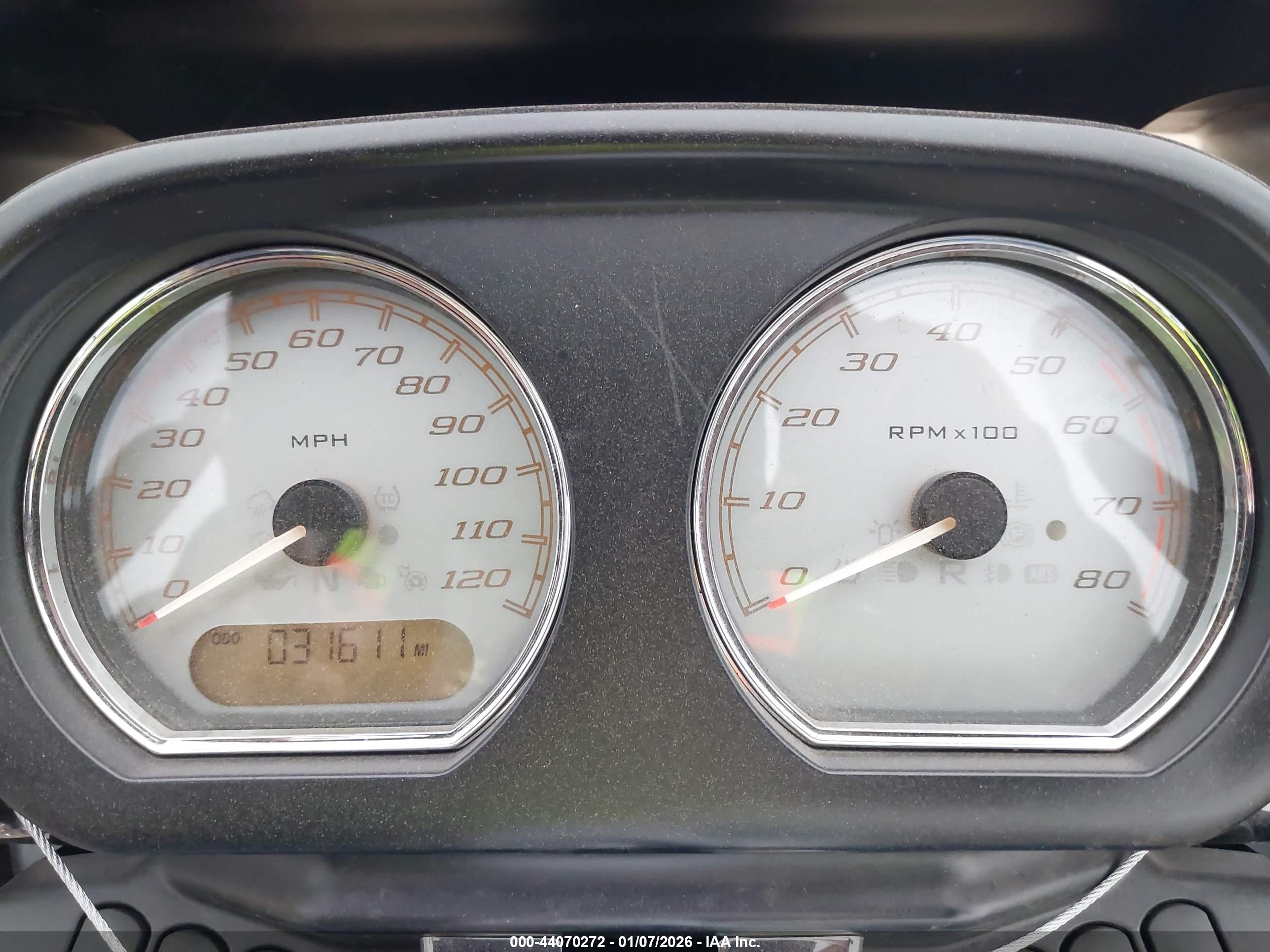 HARLEY-DAVIDSON FLTRX image 7
