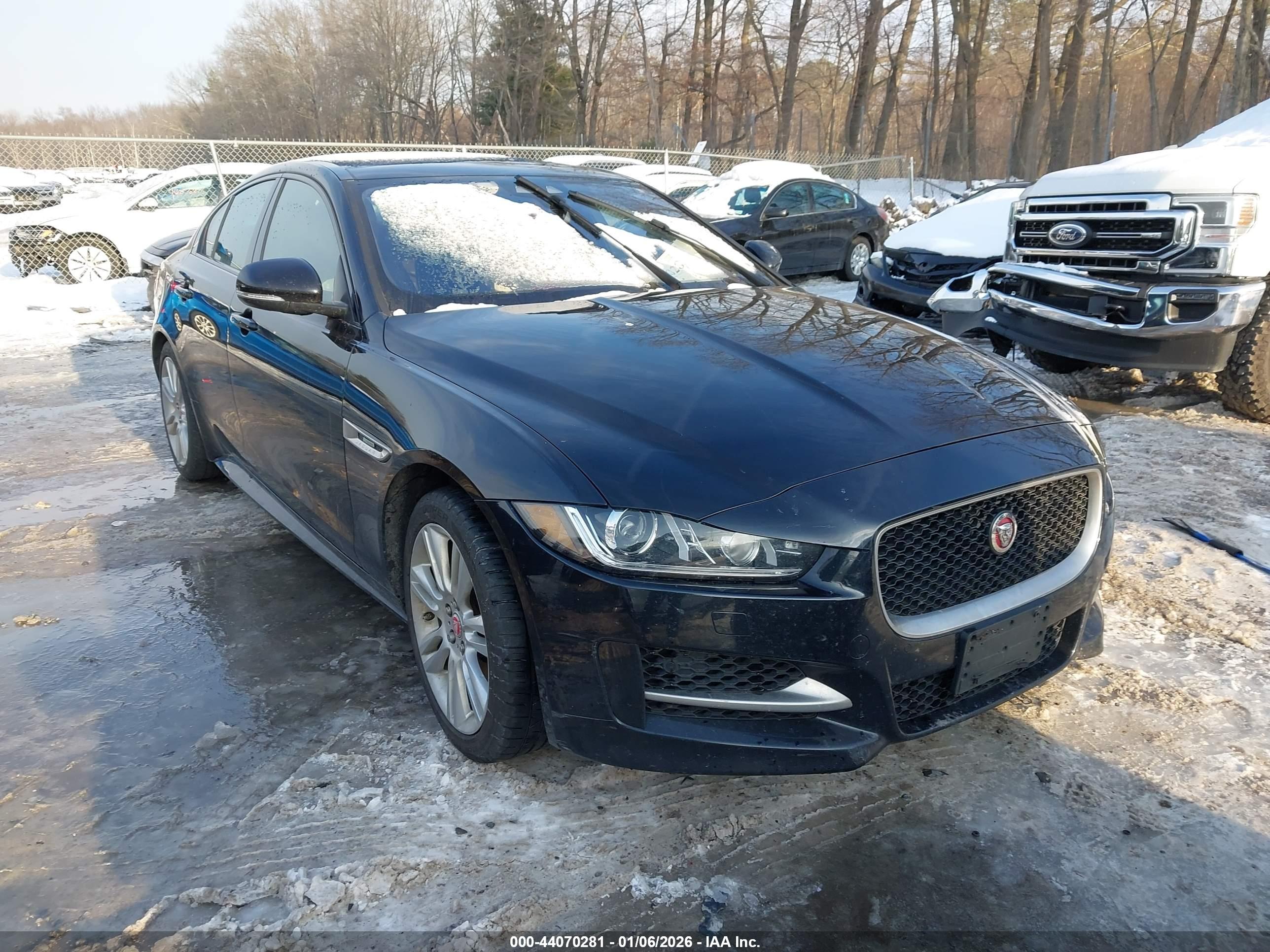 JAGUAR XE image 6