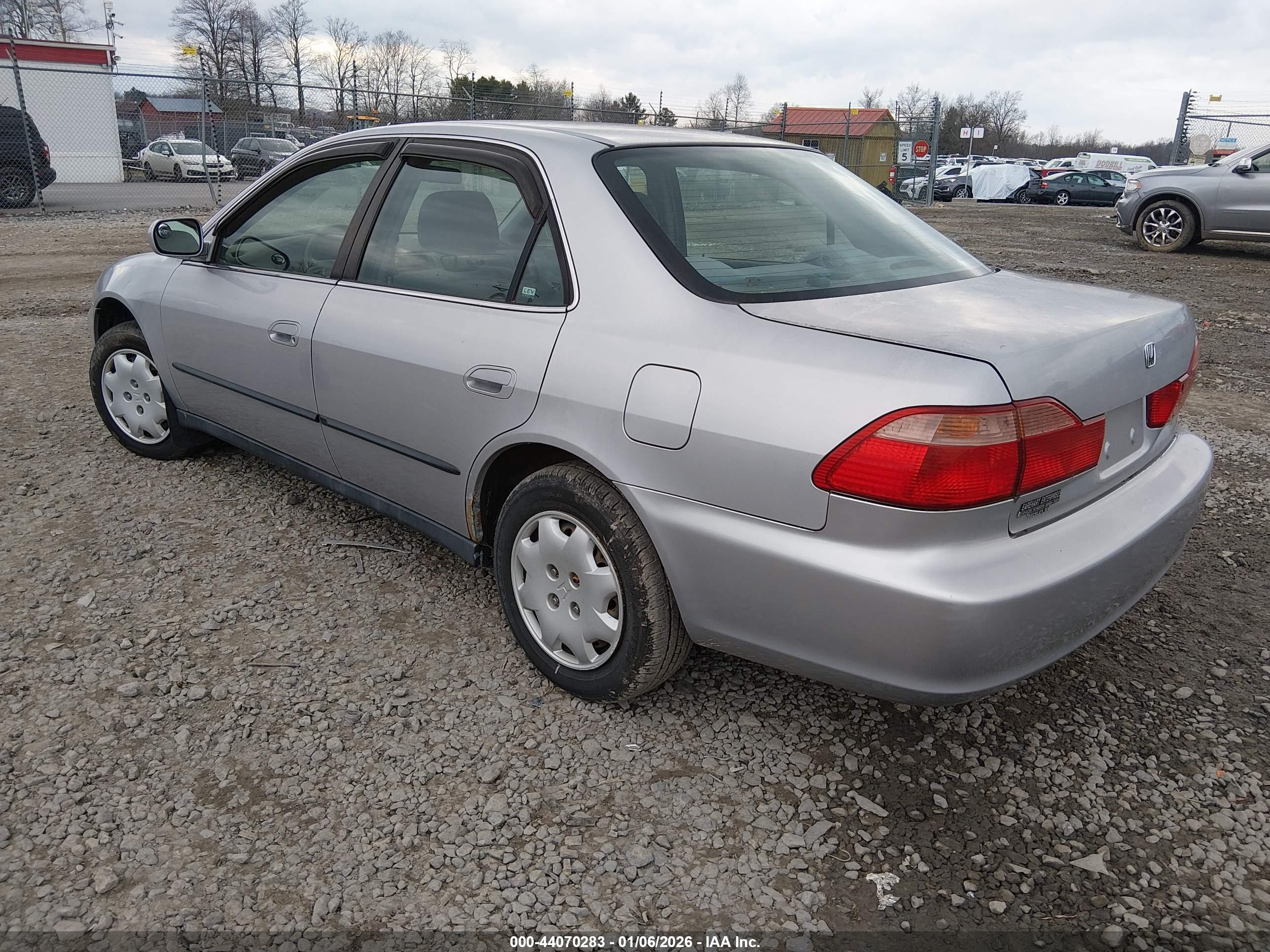 HONDA ACCORD image 3