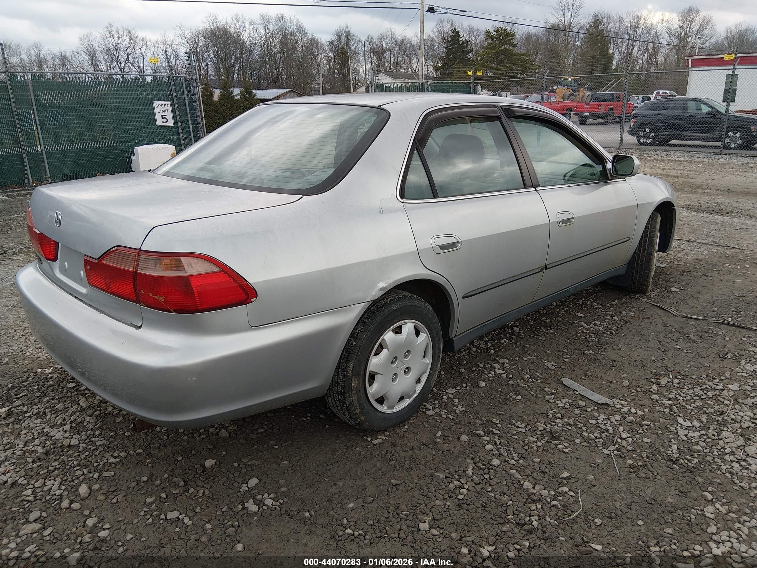 HONDA ACCORD image 4