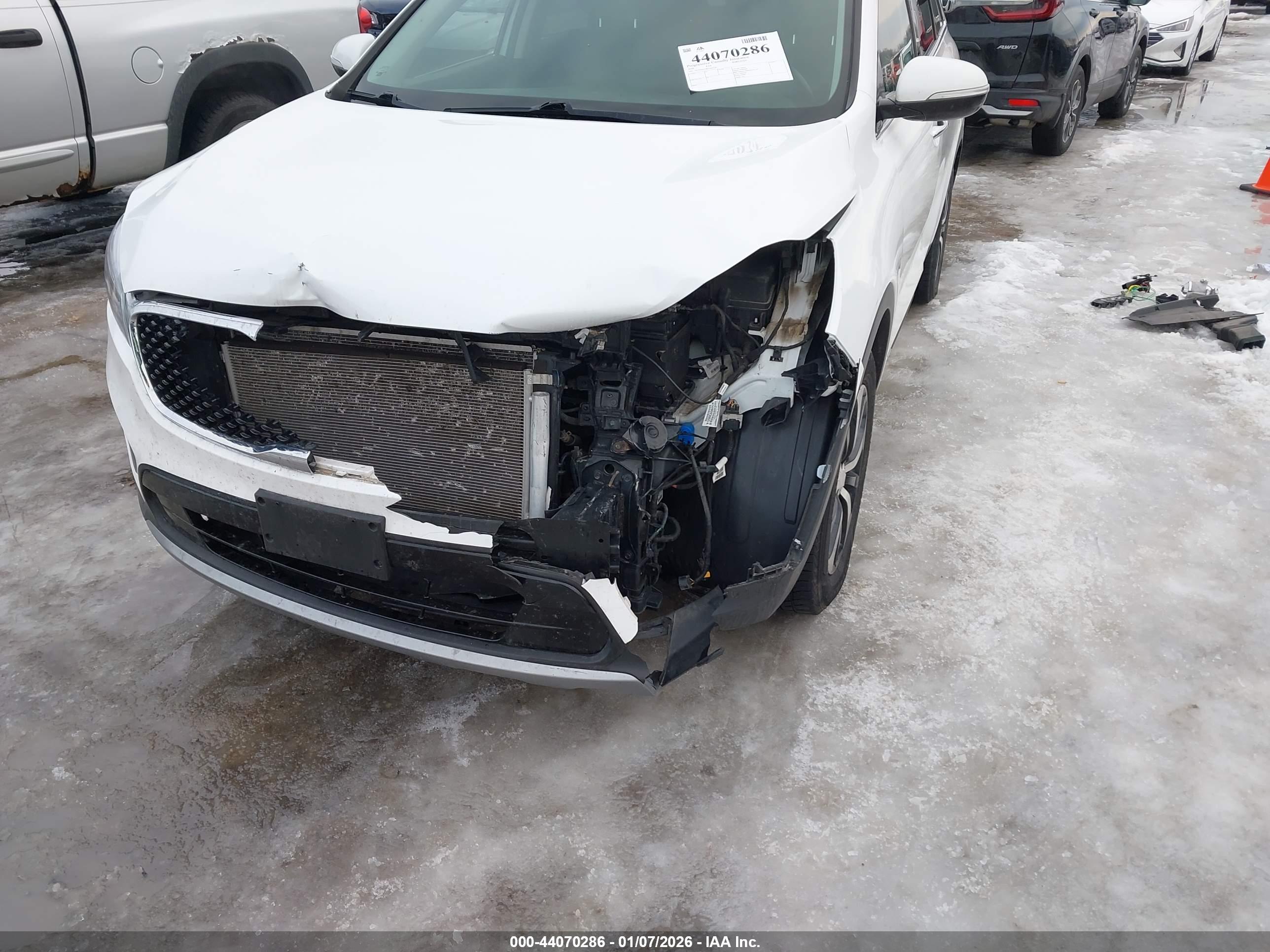 KIA SORENTO image 6