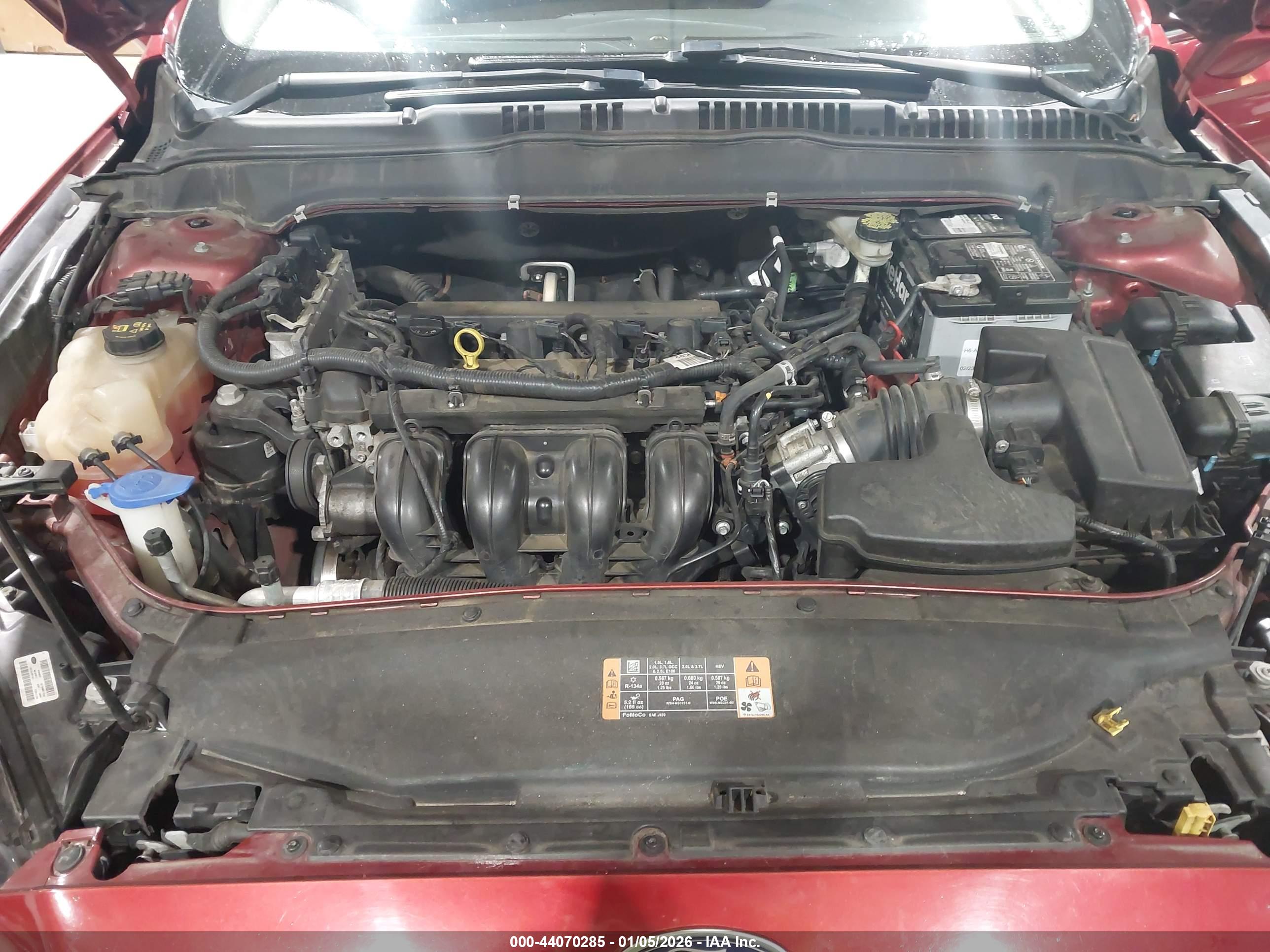 FORD FUSION image 10