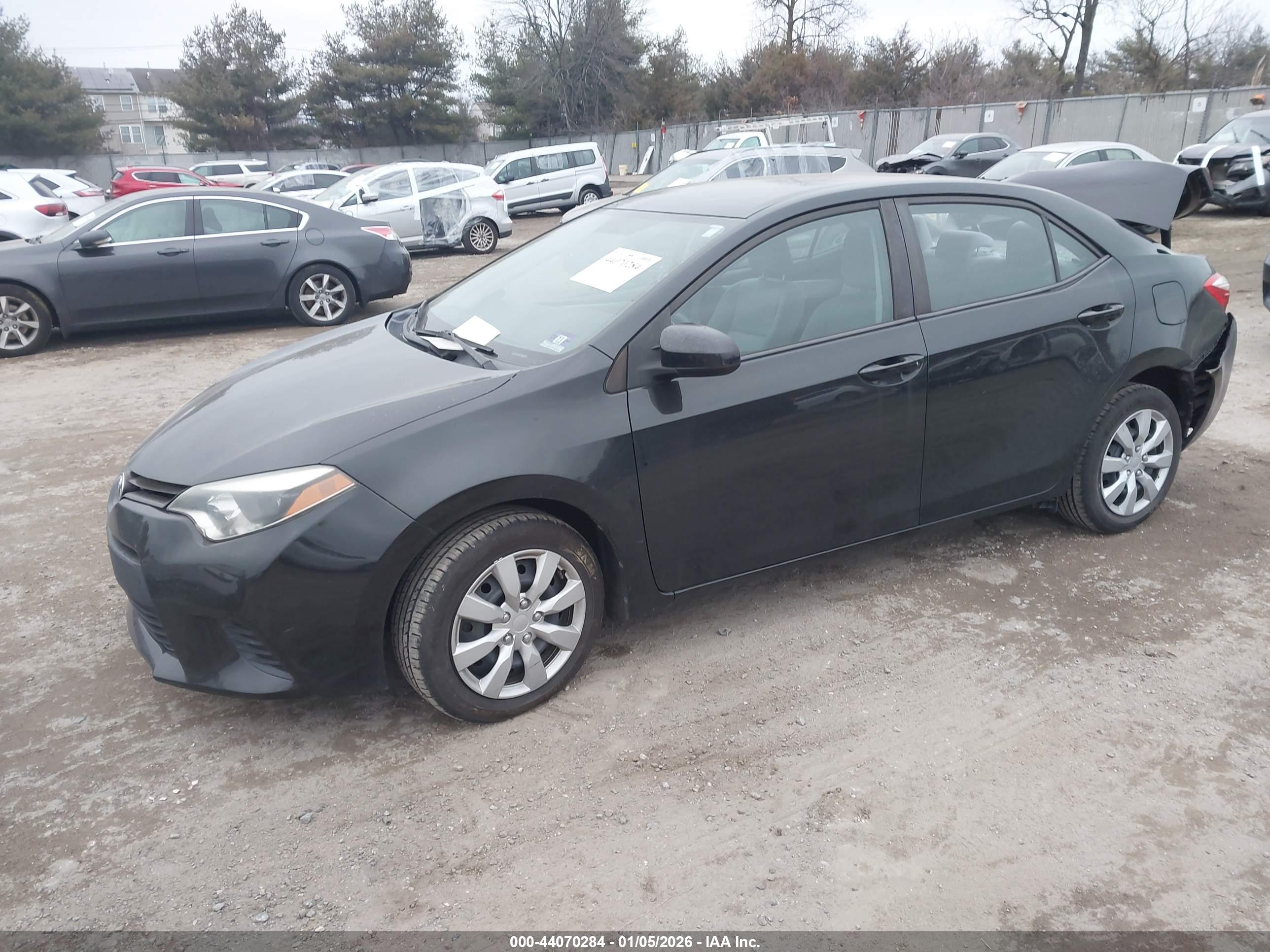 TOYOTA COROLLA image 2