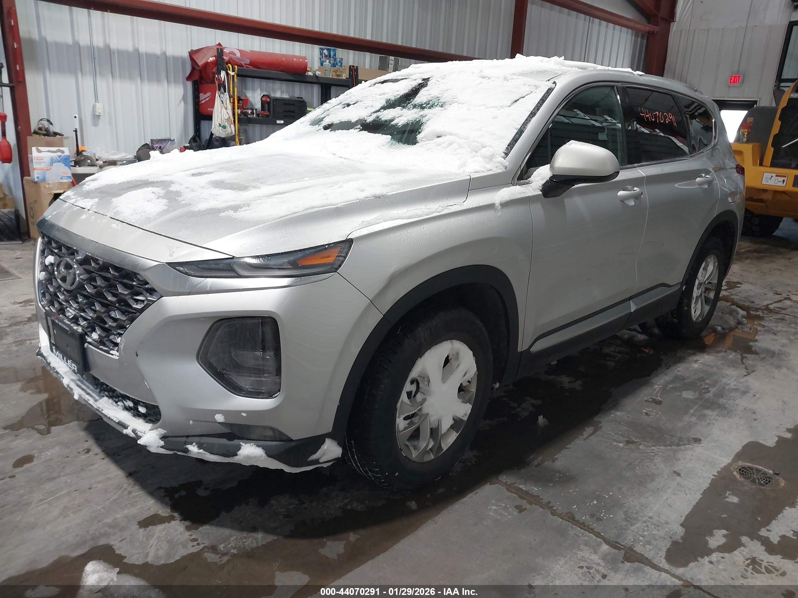 HYUNDAI SANTA image 2
