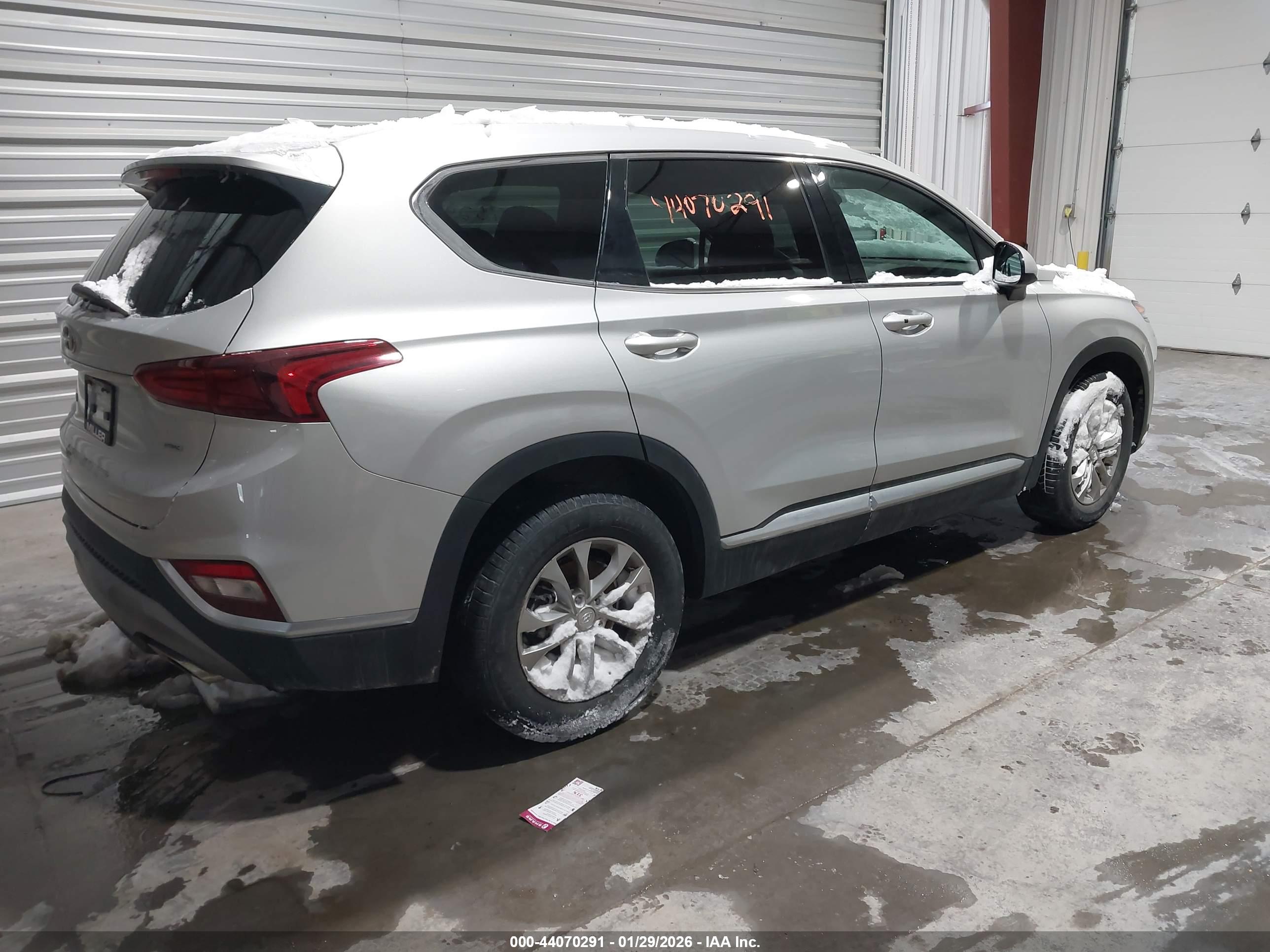 HYUNDAI SANTA image 4