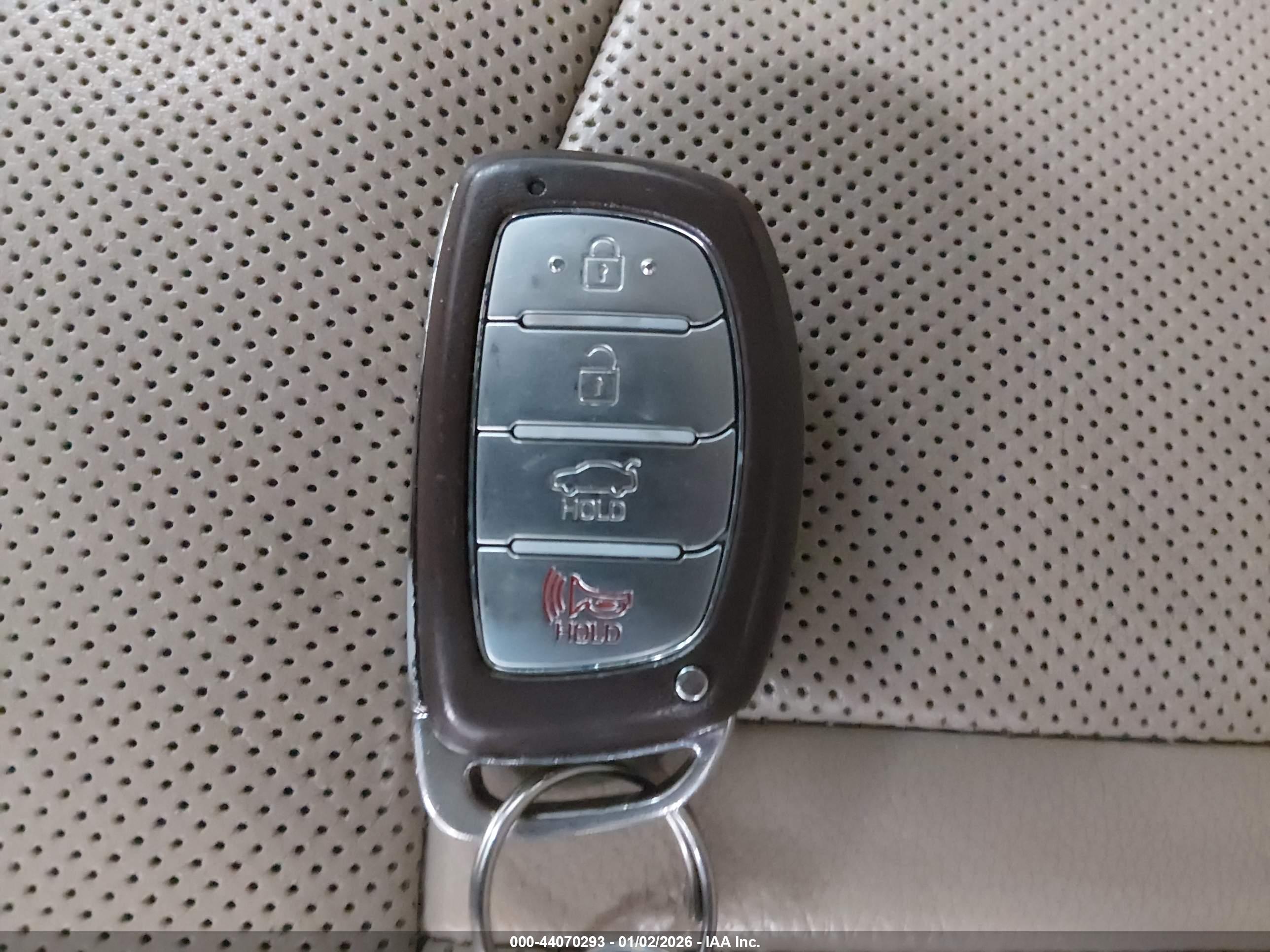 HYUNDAI SONATA image 11