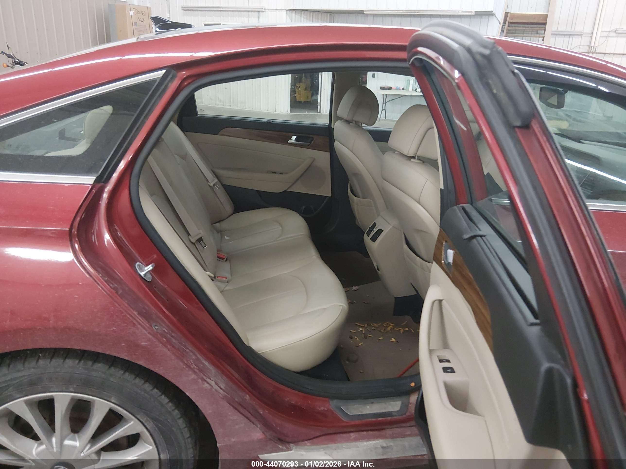HYUNDAI SONATA image 8