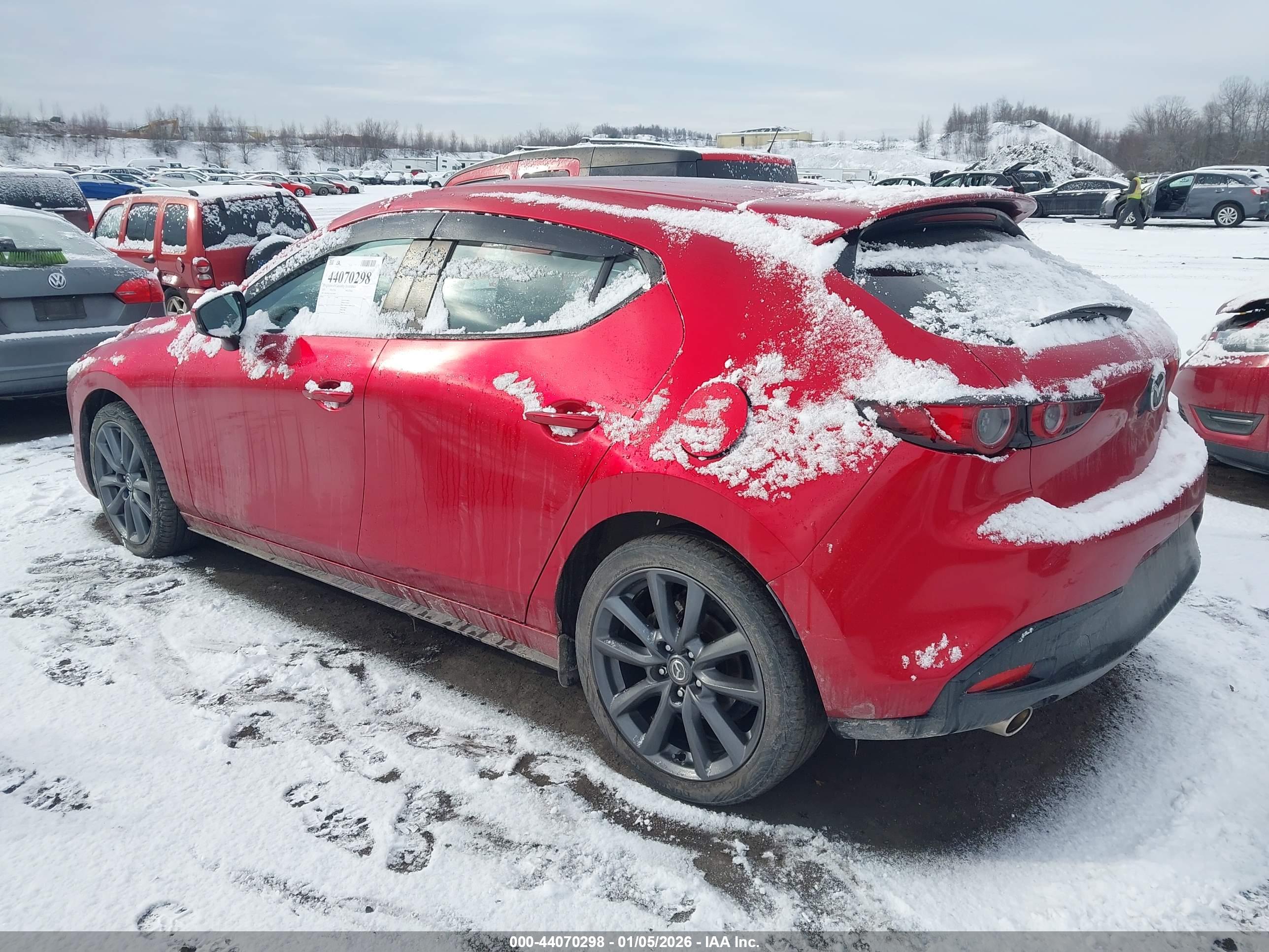 MAZDA MAZDA3 image 3